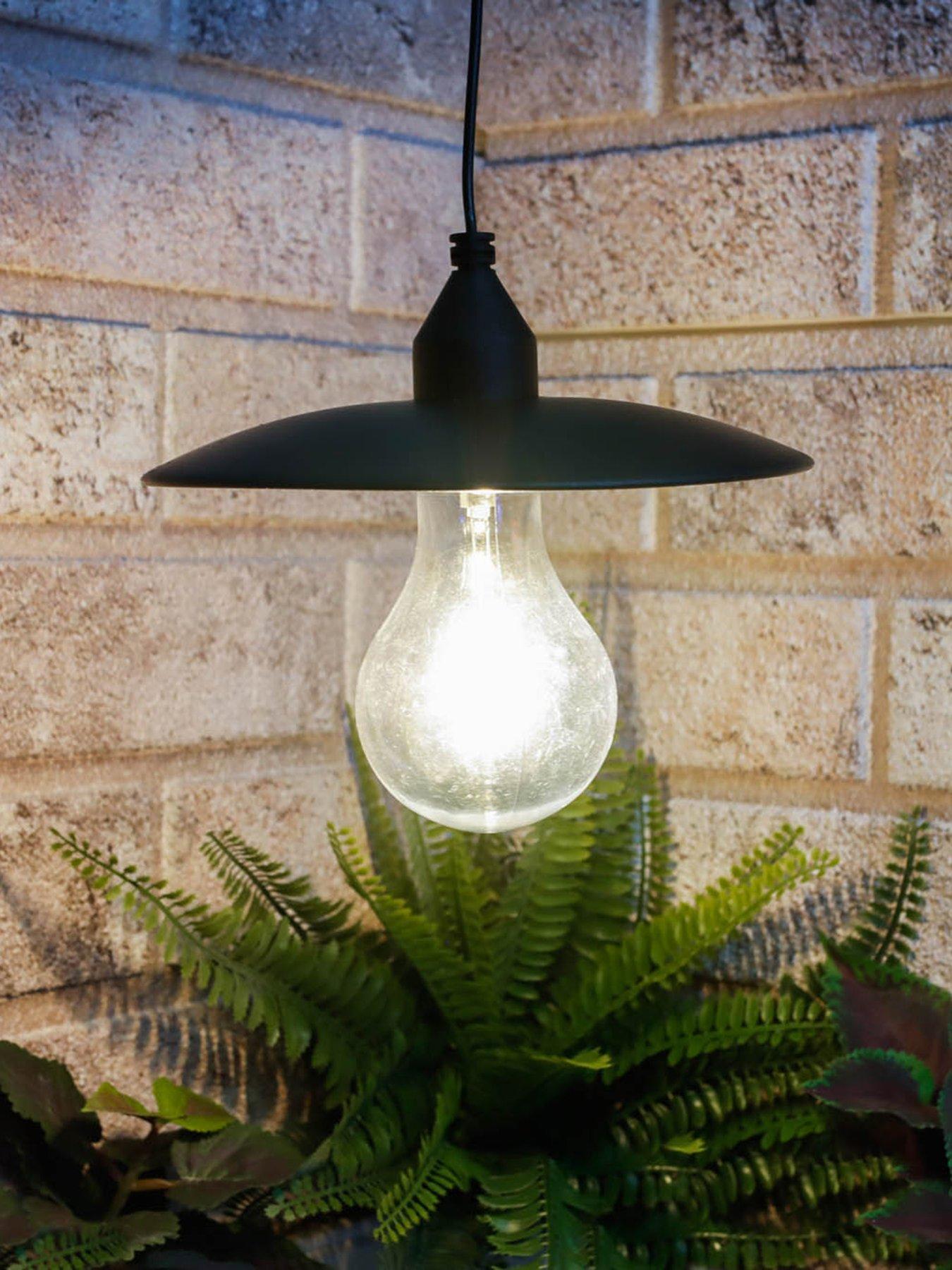 streetwize-timeless-hanging-solar-lamp