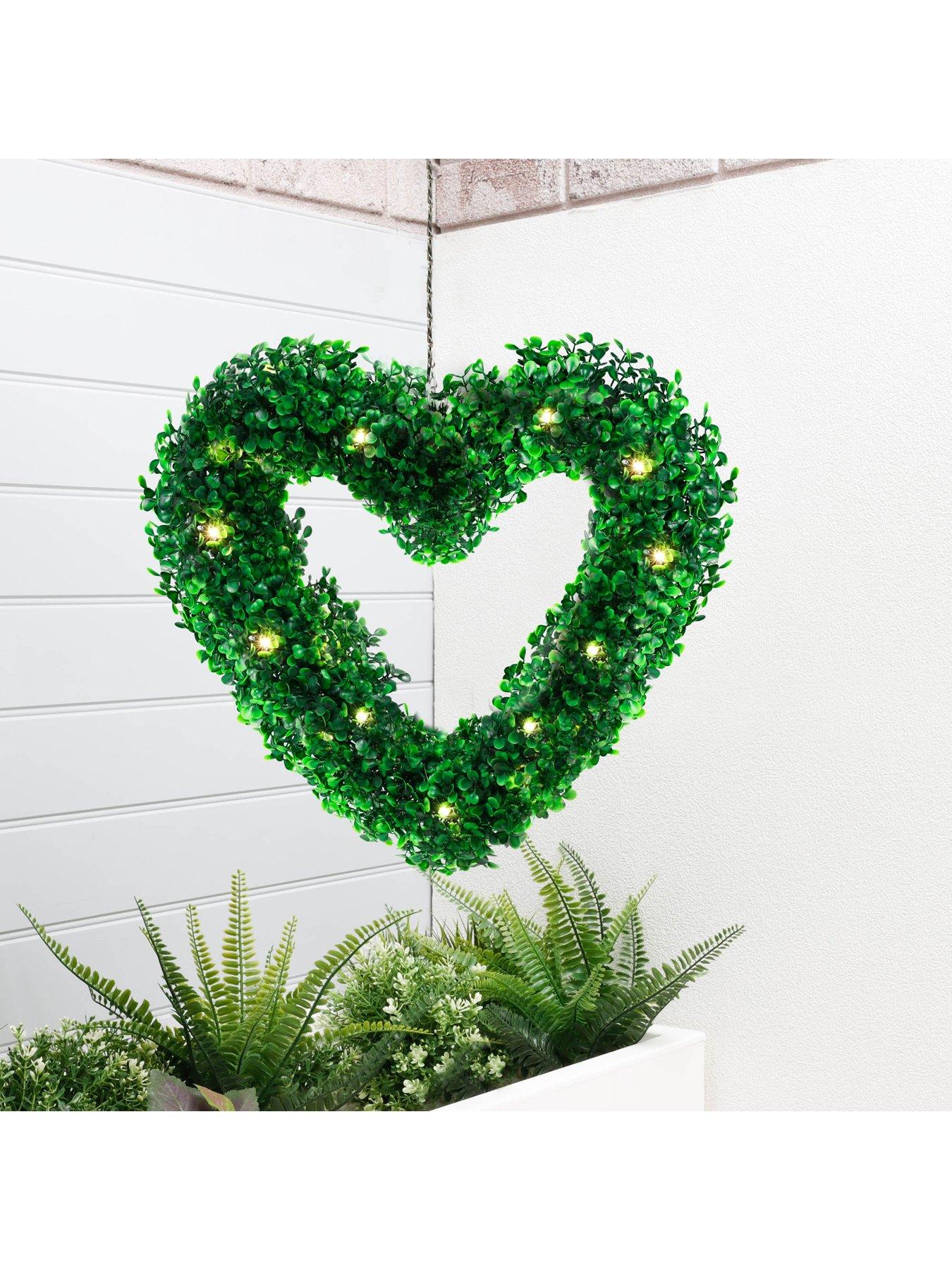  image of streetwize-solar-hanging-topiary-heart-light