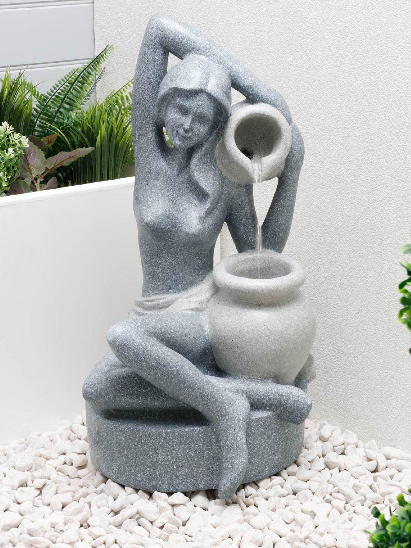 streetwize-solar-water-feature-bathing-lady