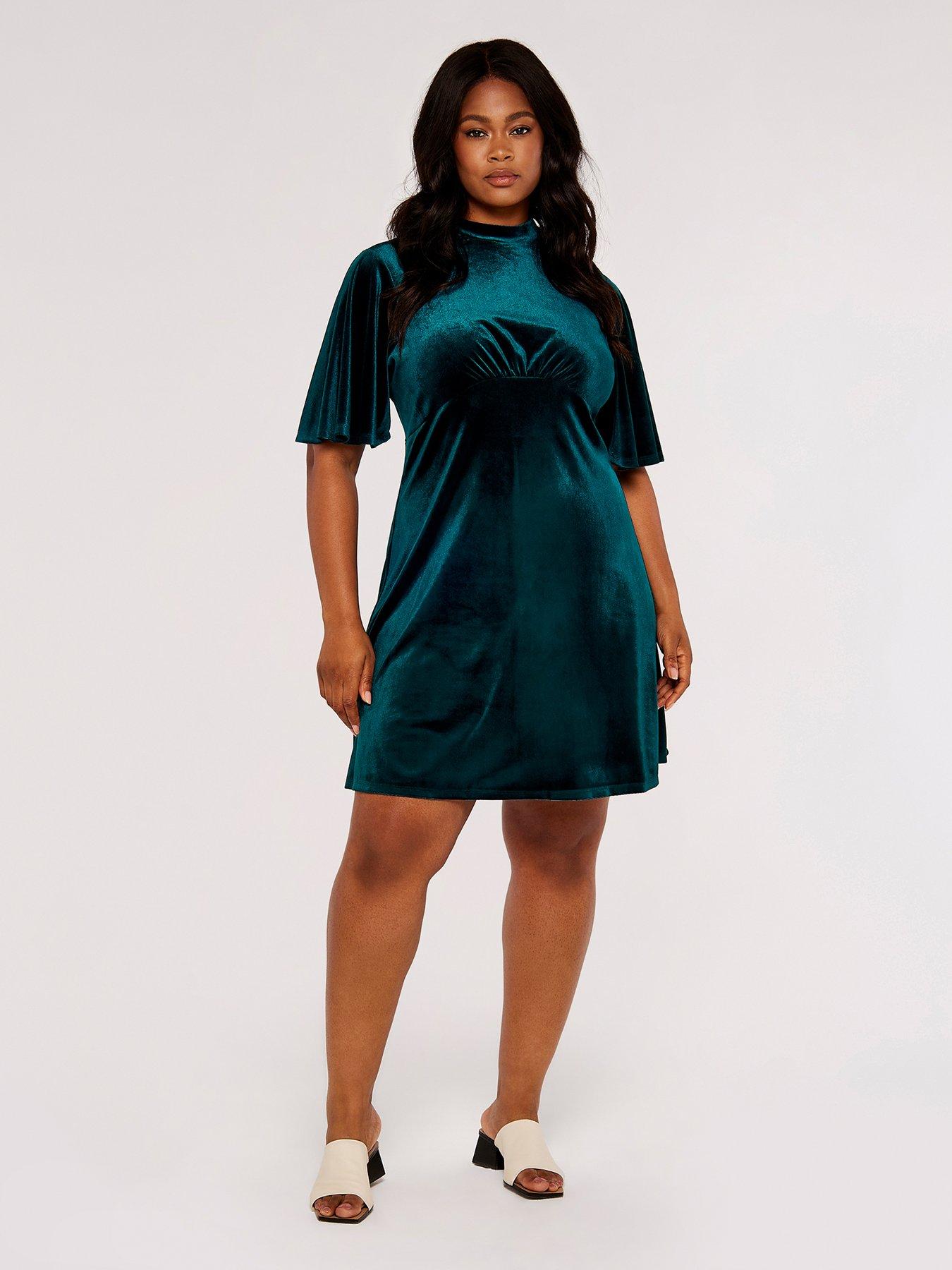 Apricot green 2025 velvet dress