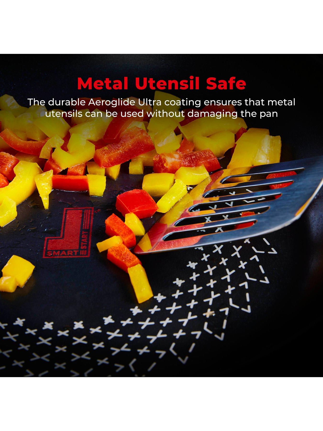 Image 5 of 8 of Tower SmartStart Ultra Forged 26 cm Grill Pan