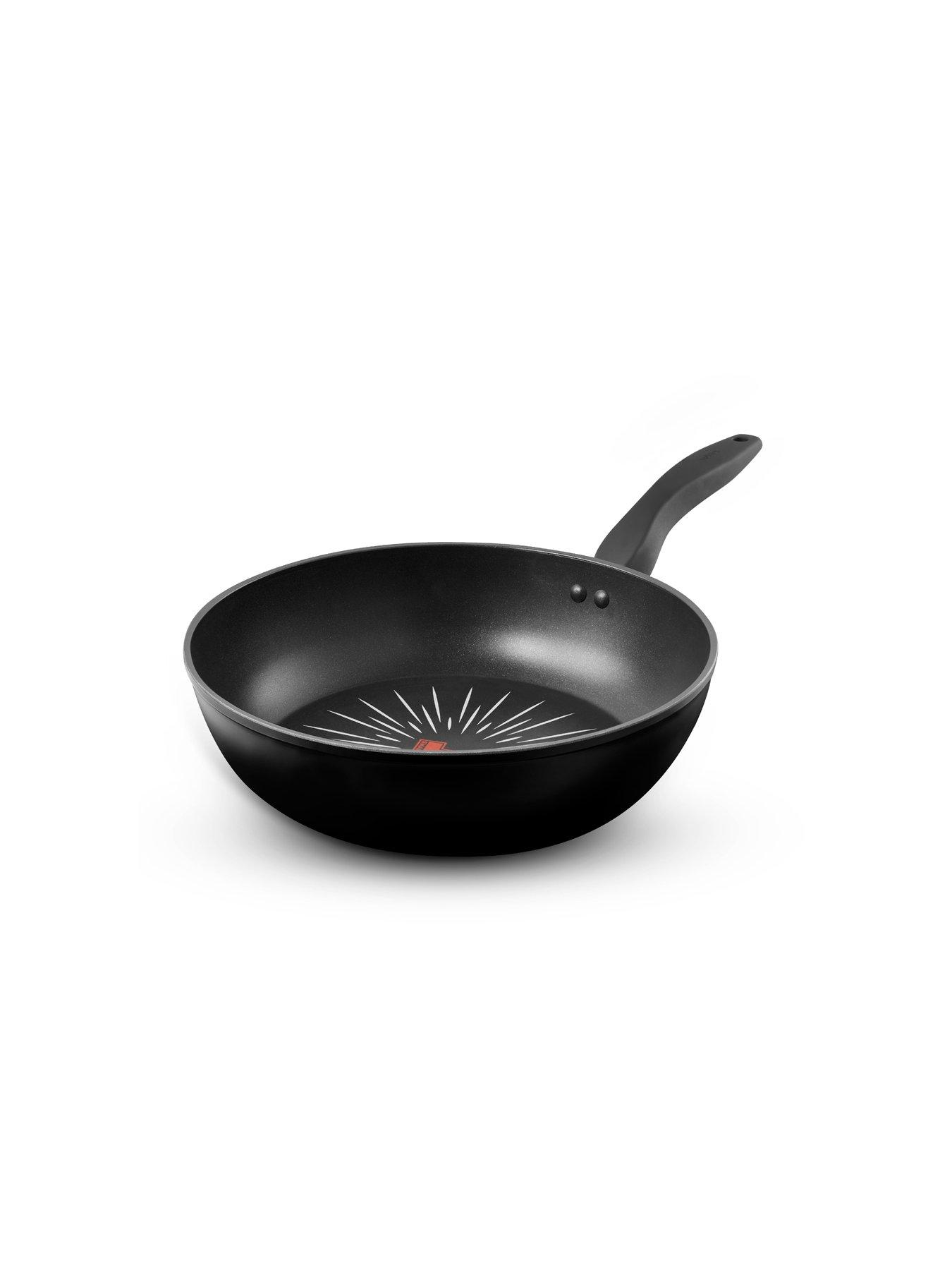 Image 1 of 8 of Tower SmartStart Forged 28 cm Wok