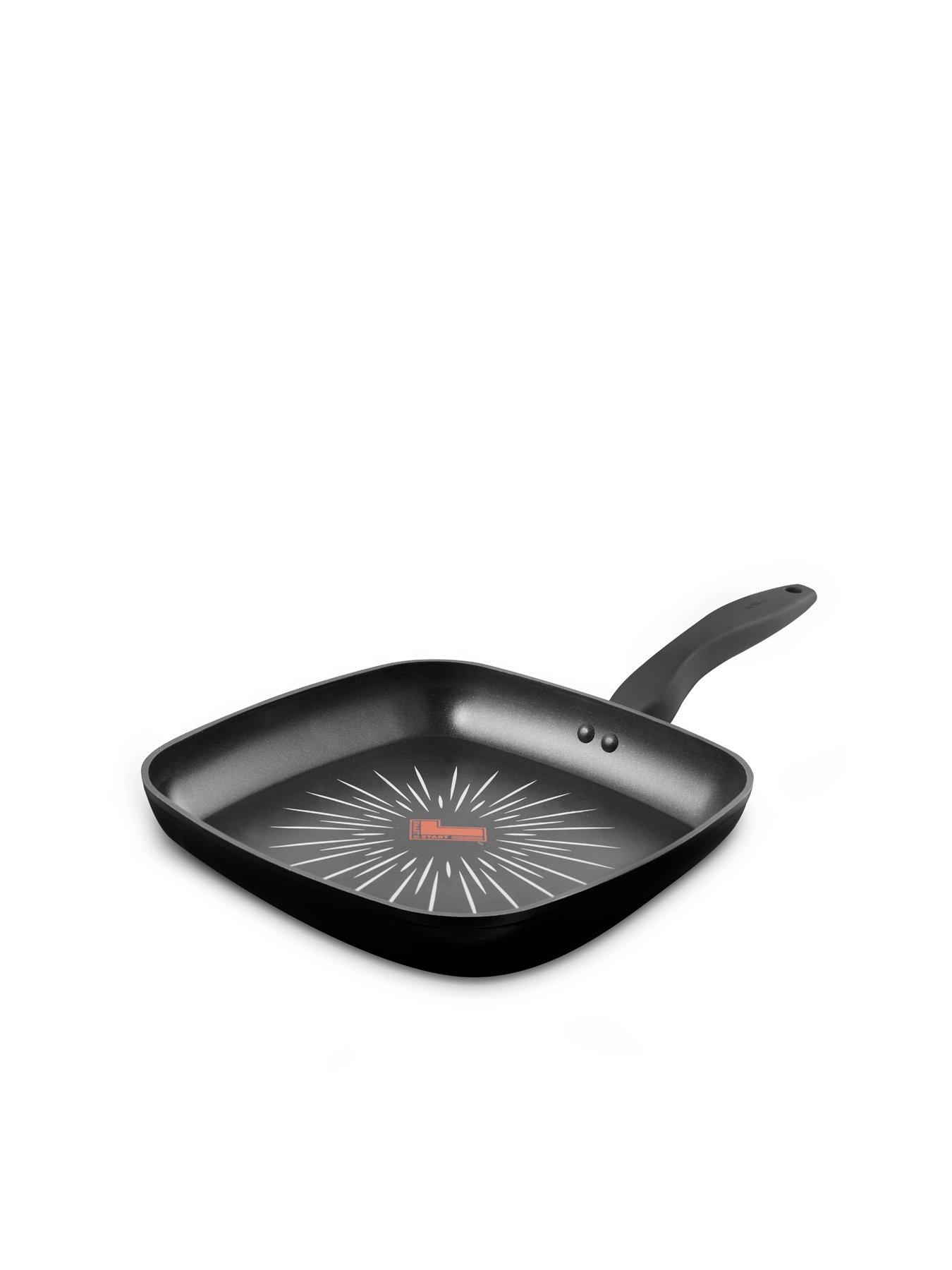 Image 1 of 8 of Tower SmartStart Forged 26 cm Grill Pan