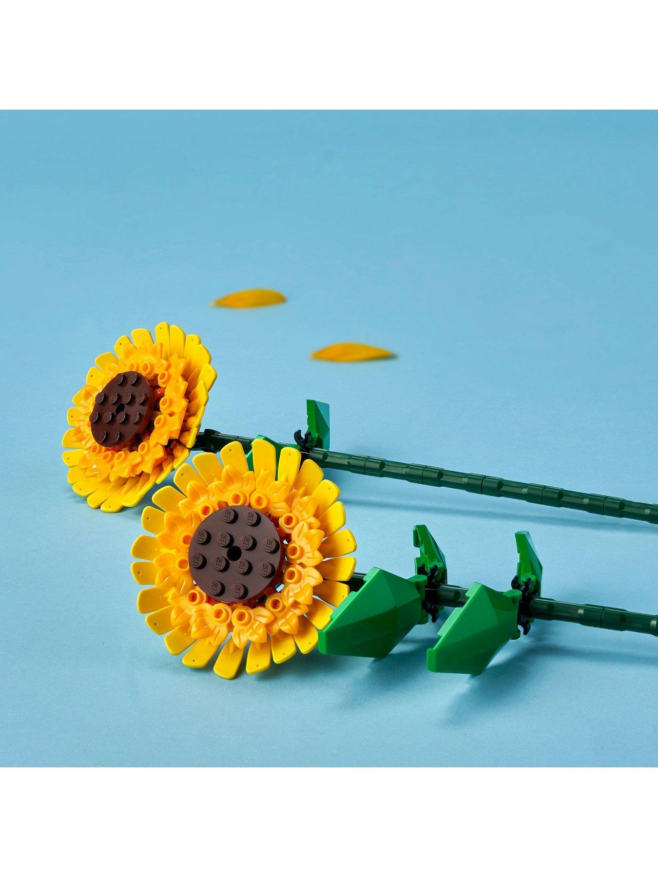 Image 3 of 7 of LEGO Botanical Botanicals Sunflowers Set 40524