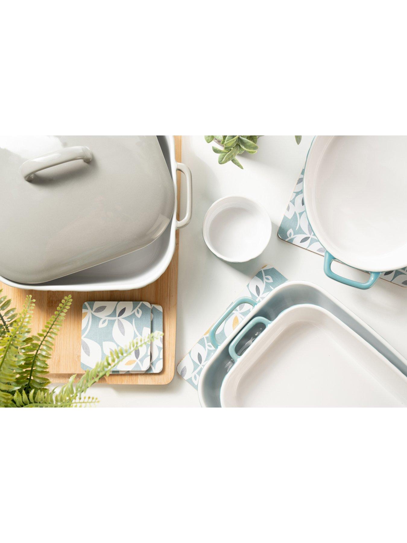 Image 2 of 3 of Catherine Lansfield Inga Large Roaster - 36cm