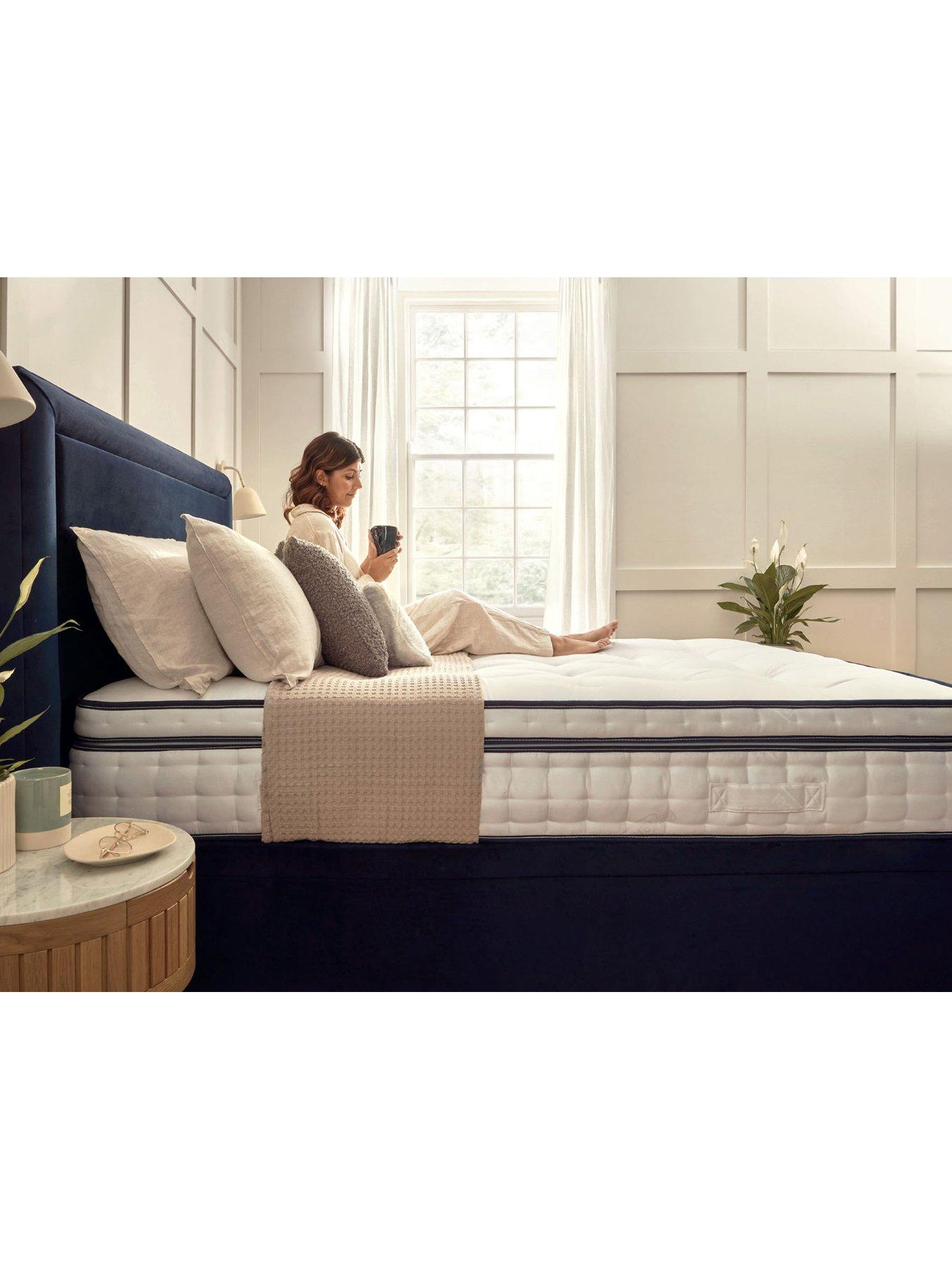  image of silentnight-woolnbsp3000-pocketnbspbox-top-mattressnbsp--medium-firmness