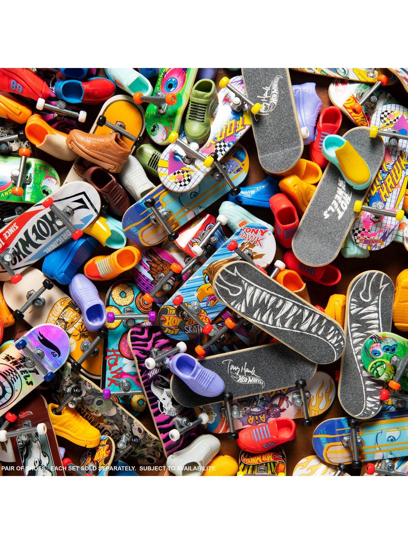  image of hot-wheels-skate-4-pack-fingerboard-assortment