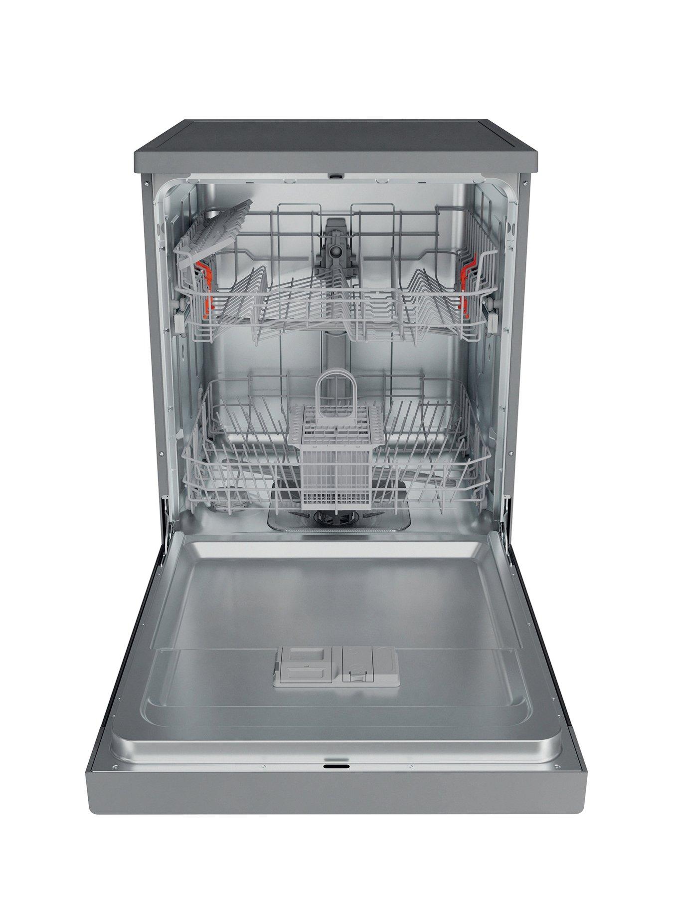 stillFront image of hotpoint-h2fhl626xuk-14-place-full-size-freestanding-dishwasher-silver