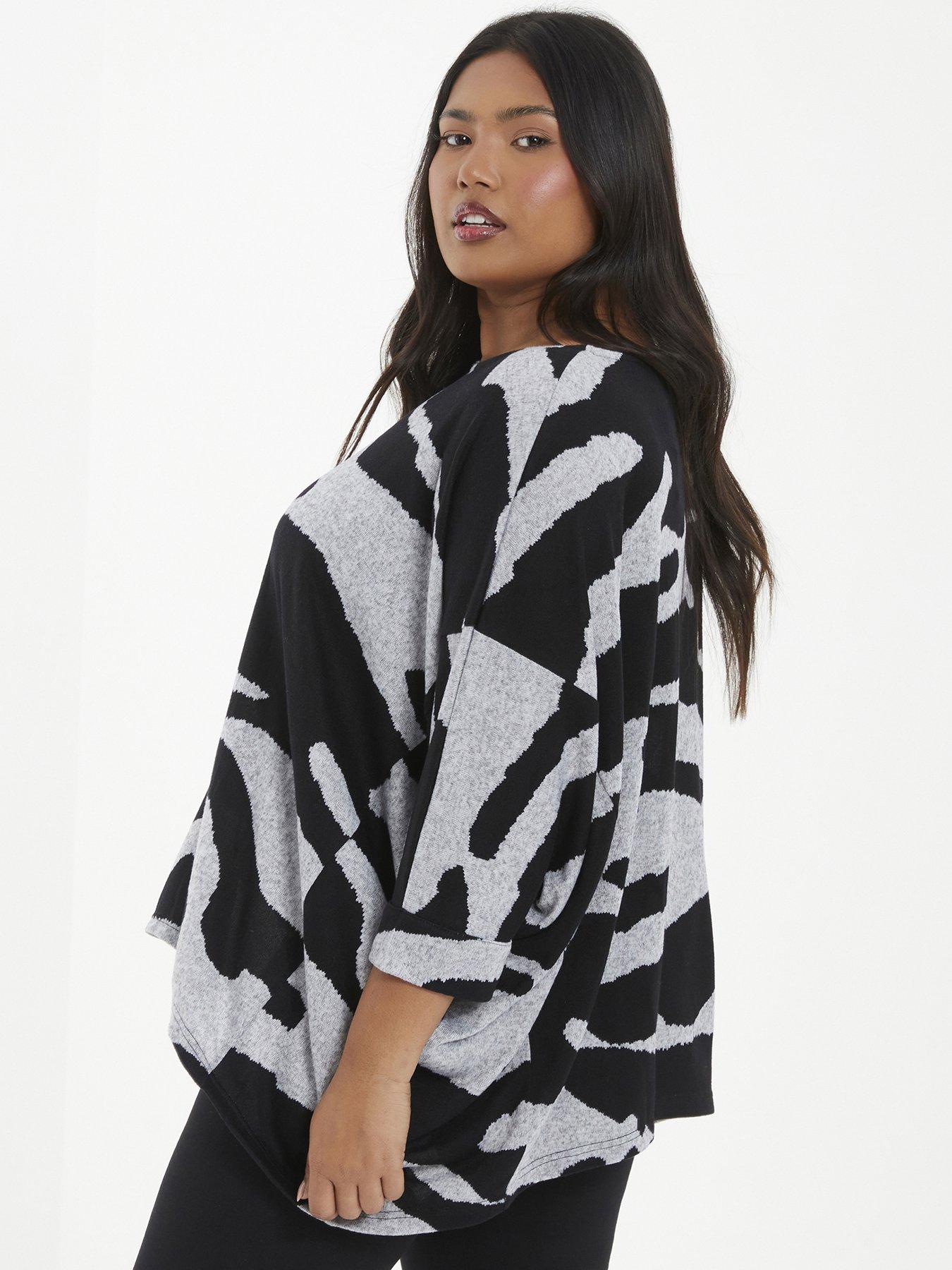  image of quiz-curve-curve-grey-absract-print-batwing-top