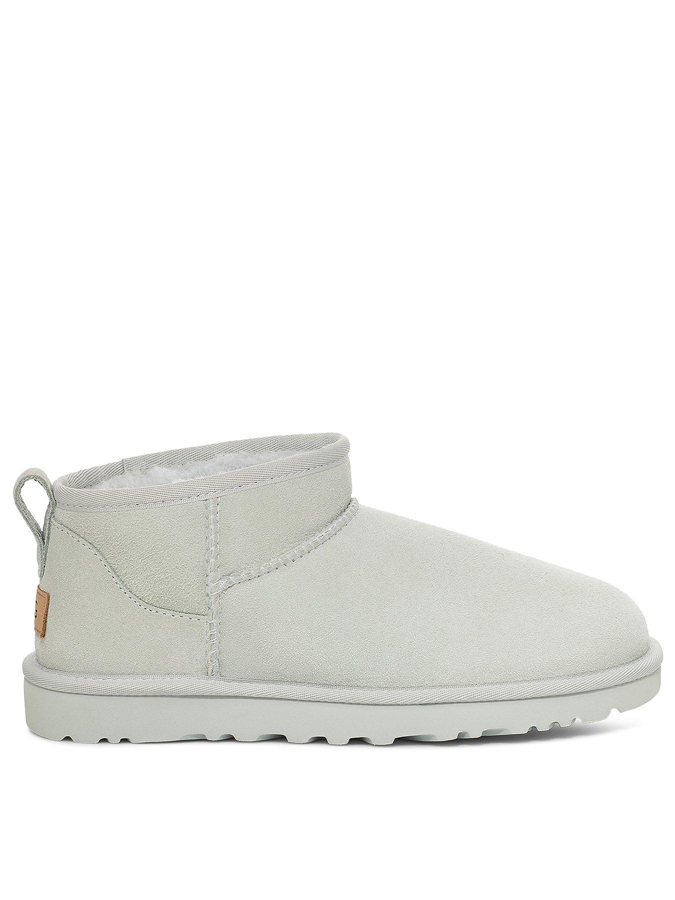 Light hotsell grey uggs