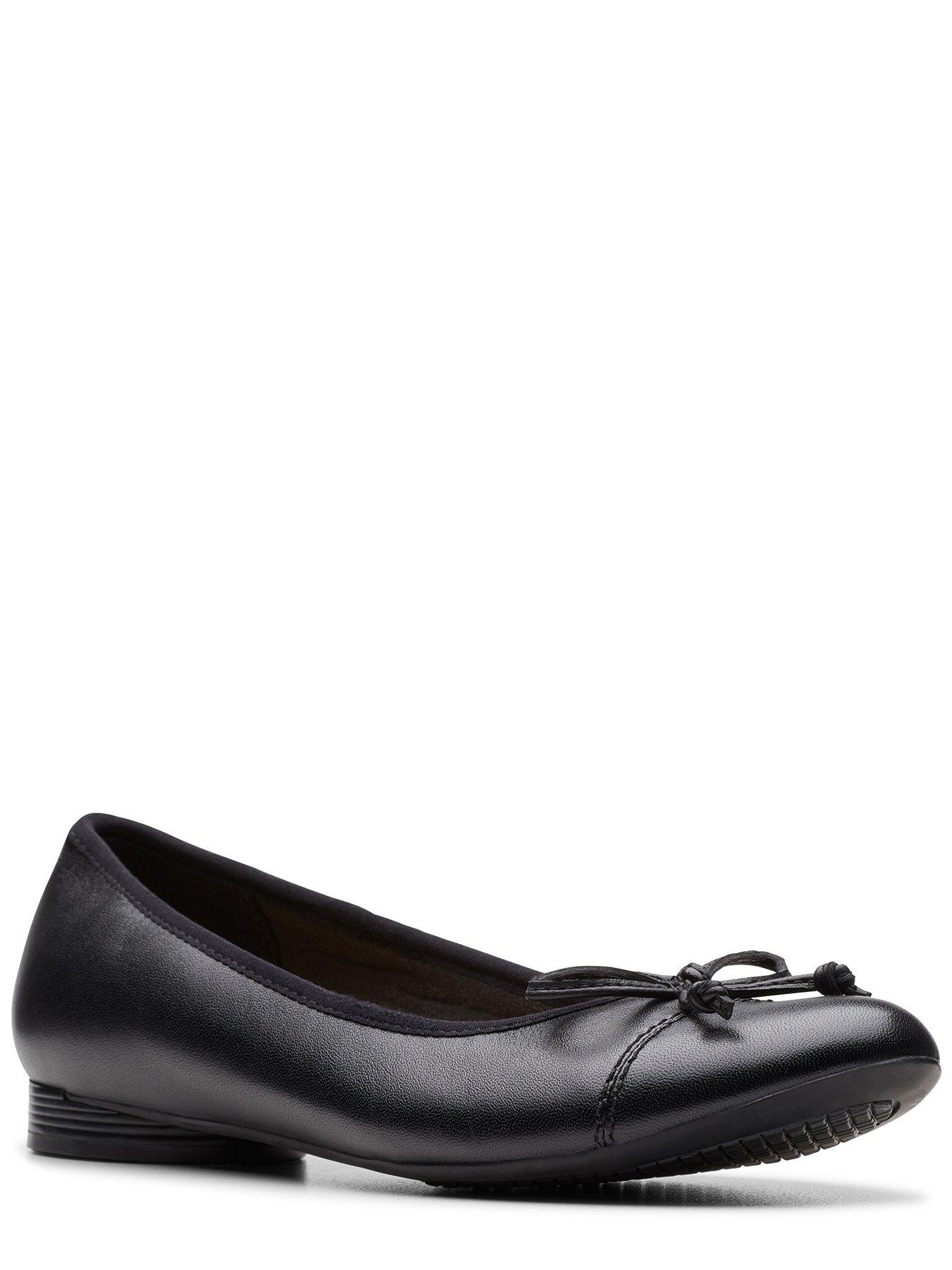 Image 2 of 7 of Clarks Womens Loreleigh Rae Leather Bow Front Ballet Pumps - Black