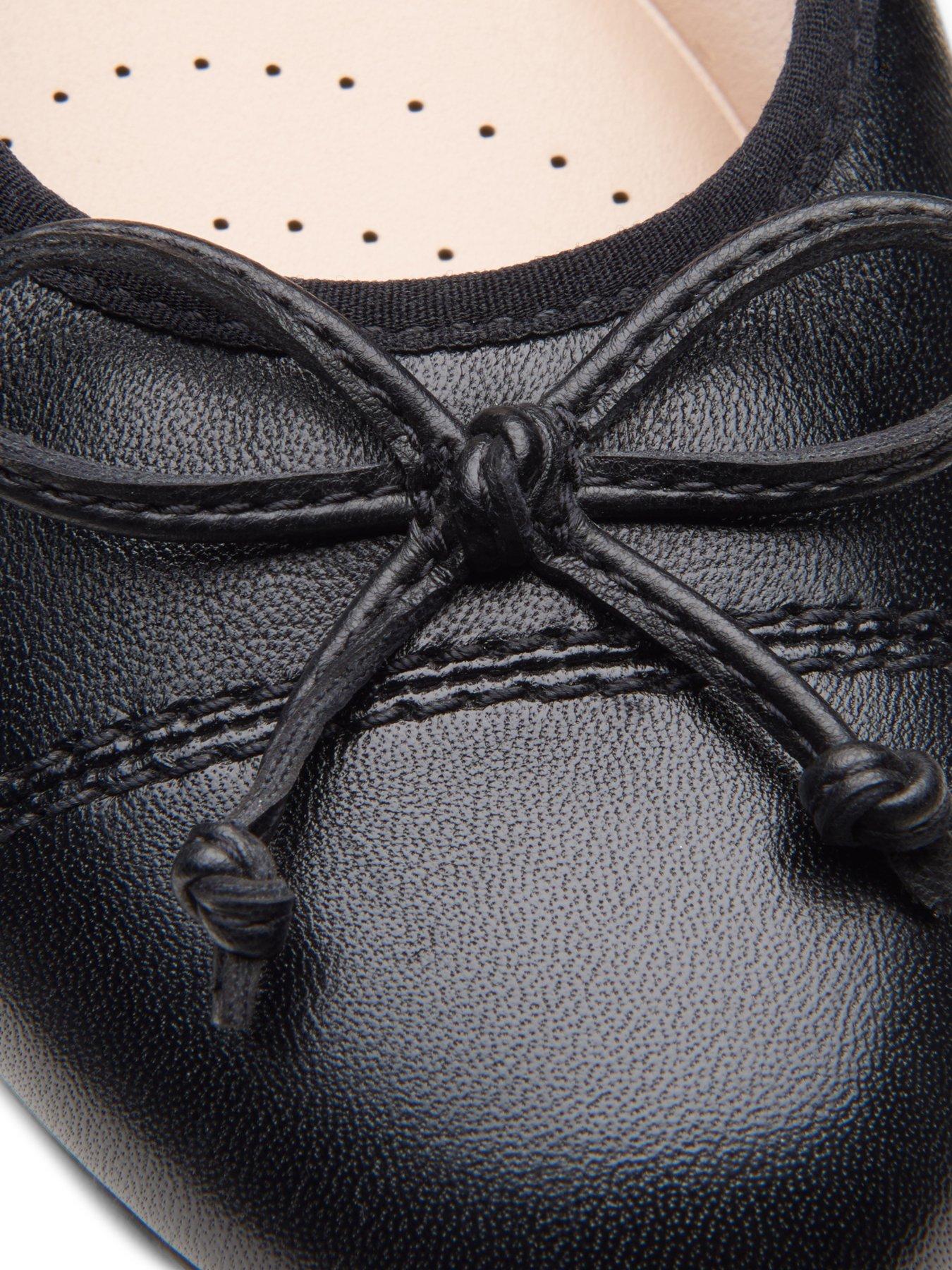 Image 7 of 7 of Clarks Womens Loreleigh Rae Leather Bow Front Ballet Pumps - Black