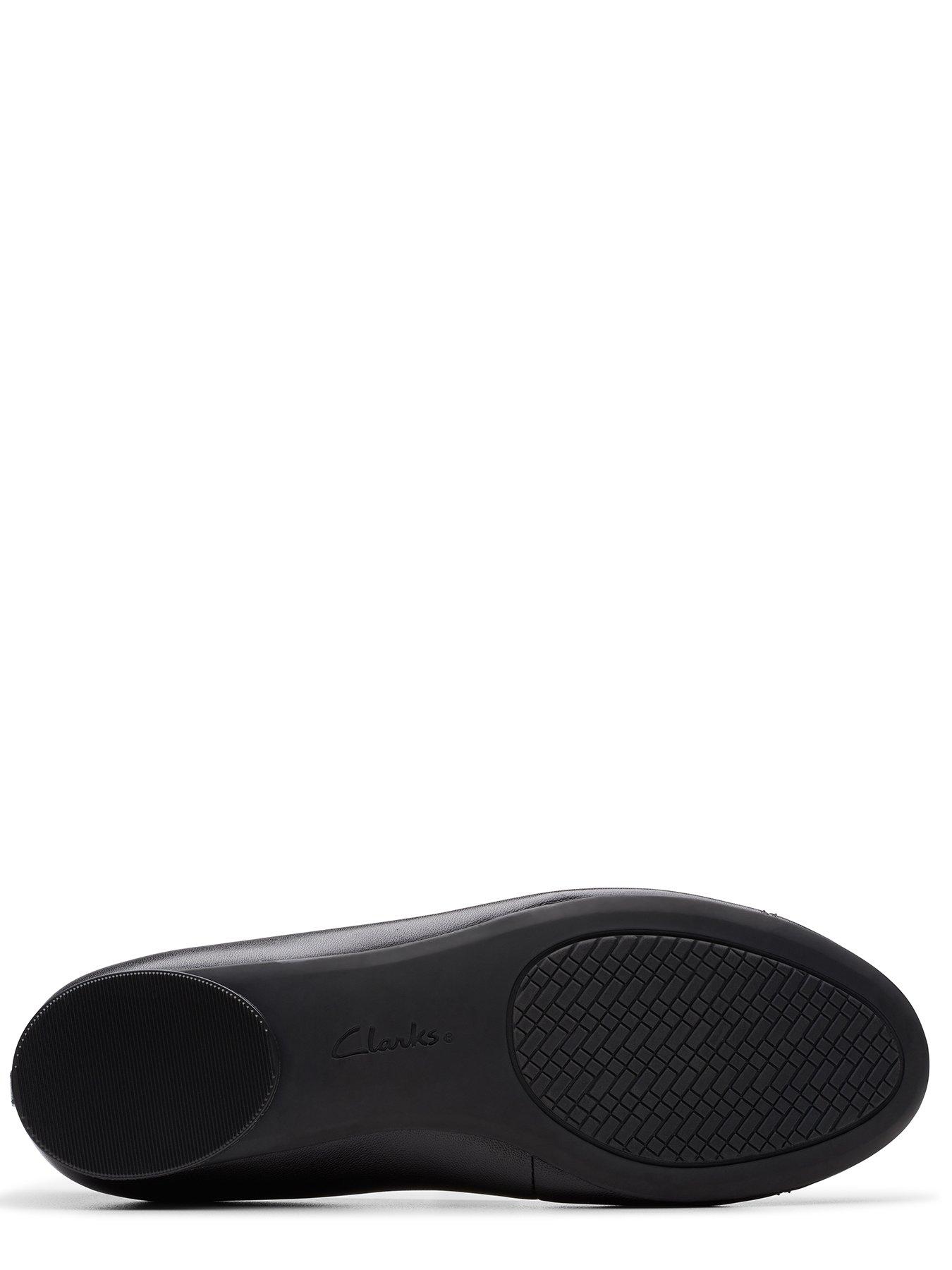  image of clarks-wide-fit-loreleigh-rae-leather-ballerina-black