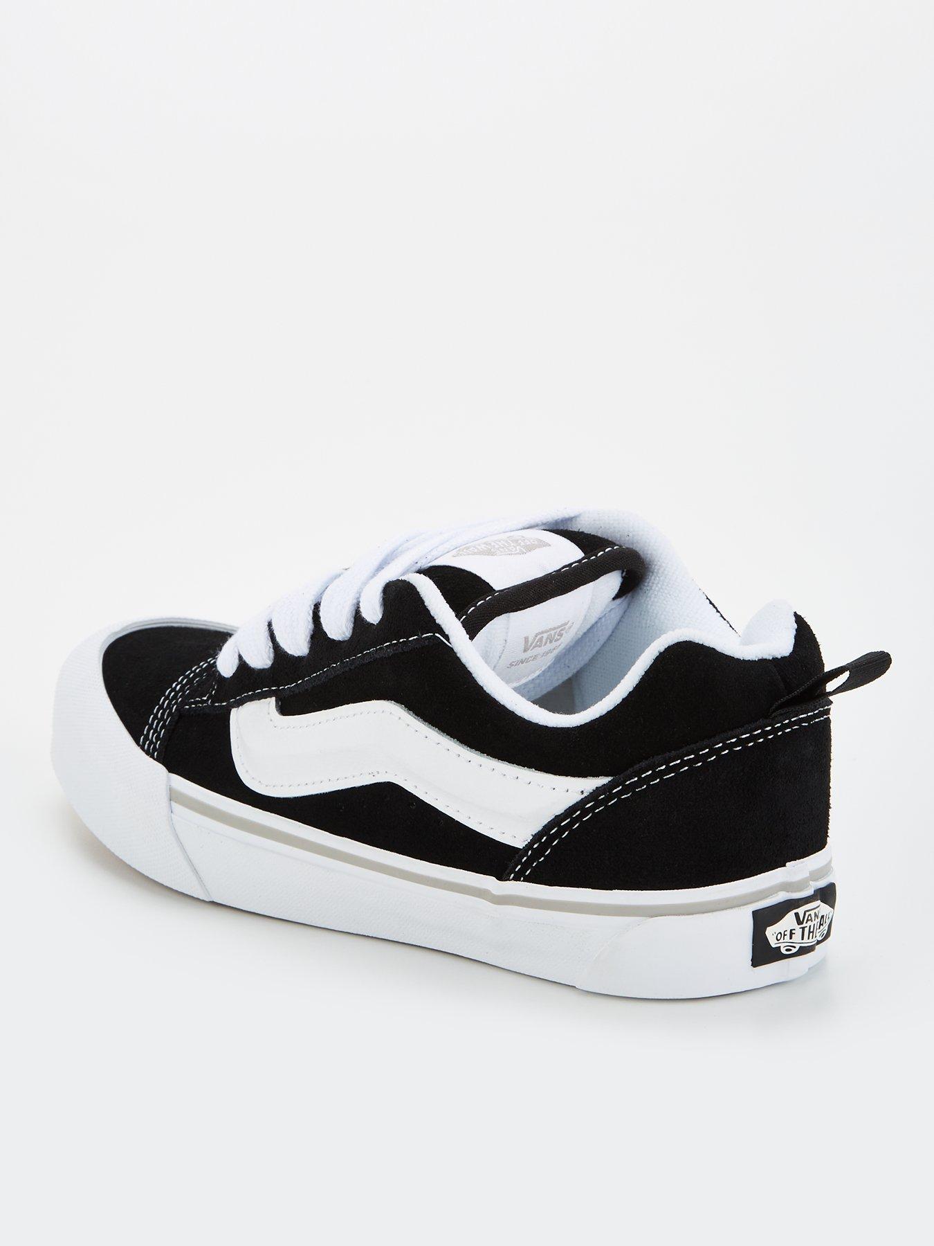 Junior Boys Knu Skool Trainers Black White