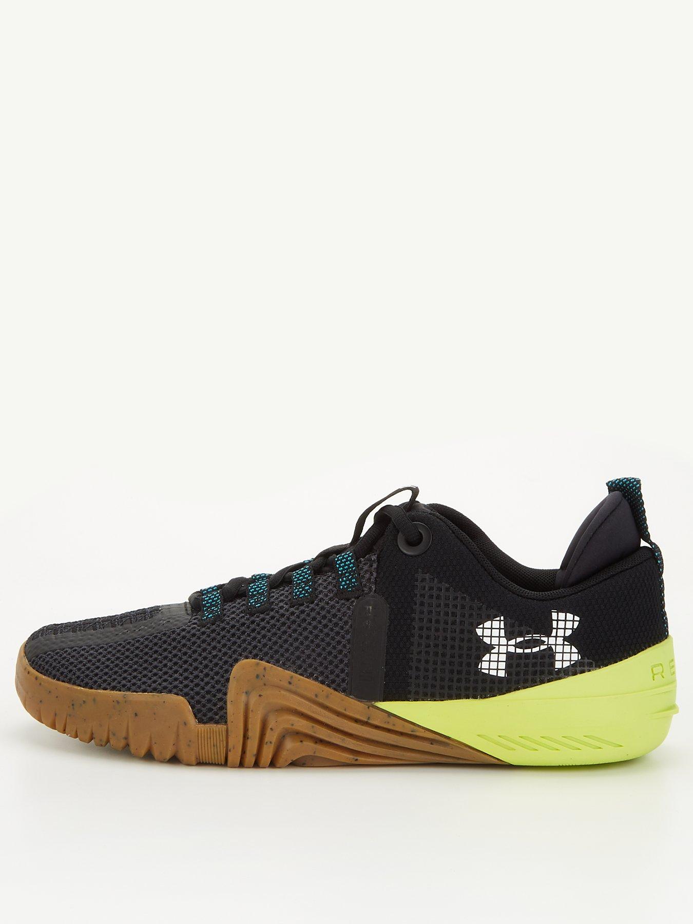 Under armour clearance black trainers