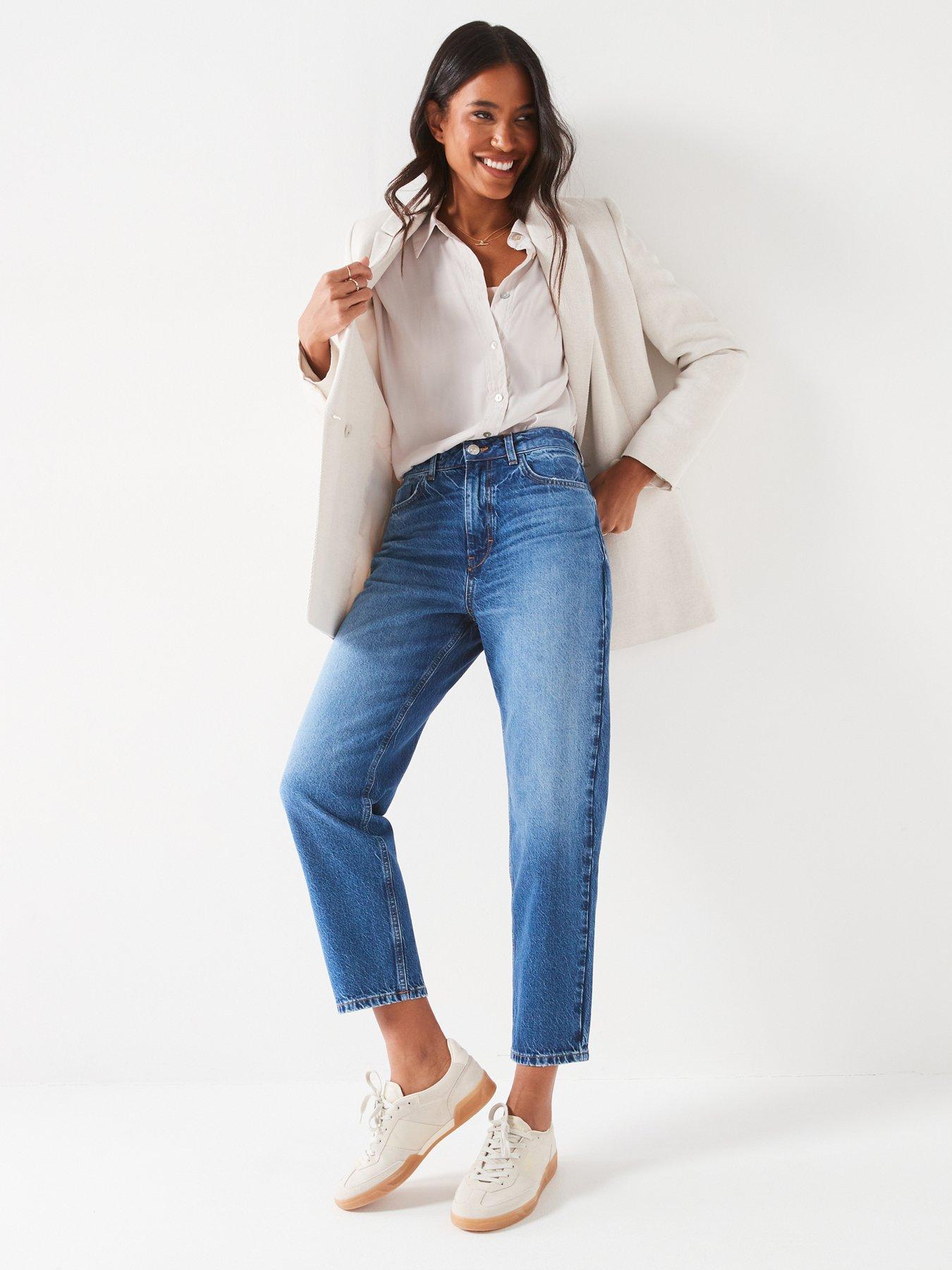 The Very Collection High Waist Mom Jeans - Midi Wash