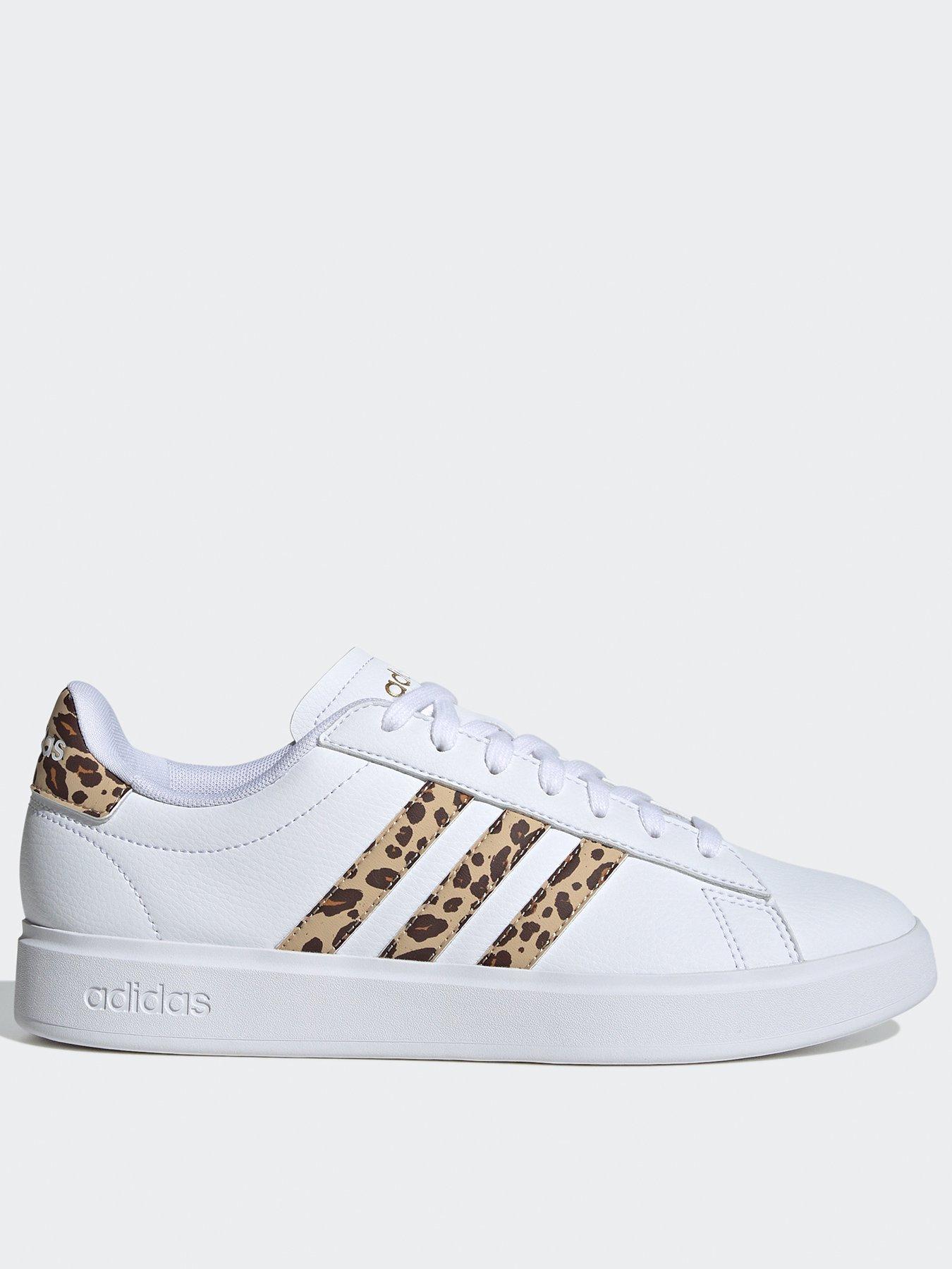 Womens adidas best sale court trainers