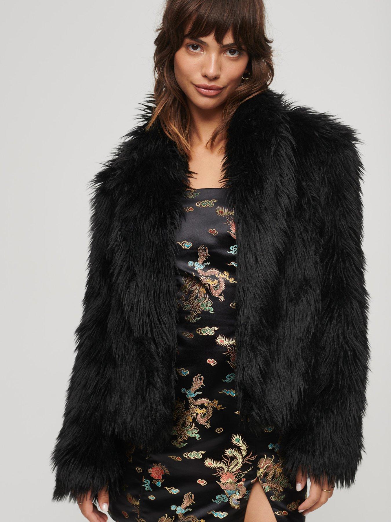 Short black sale fluffy jacket