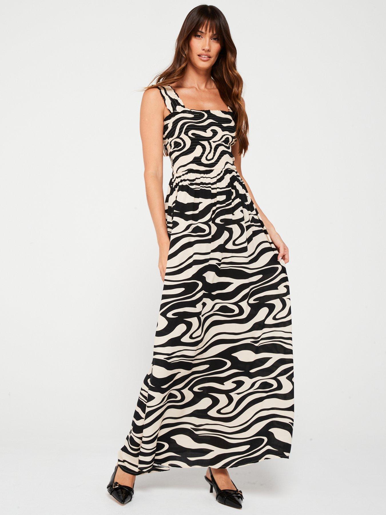 undefined Printed Maxi Dress - Black
