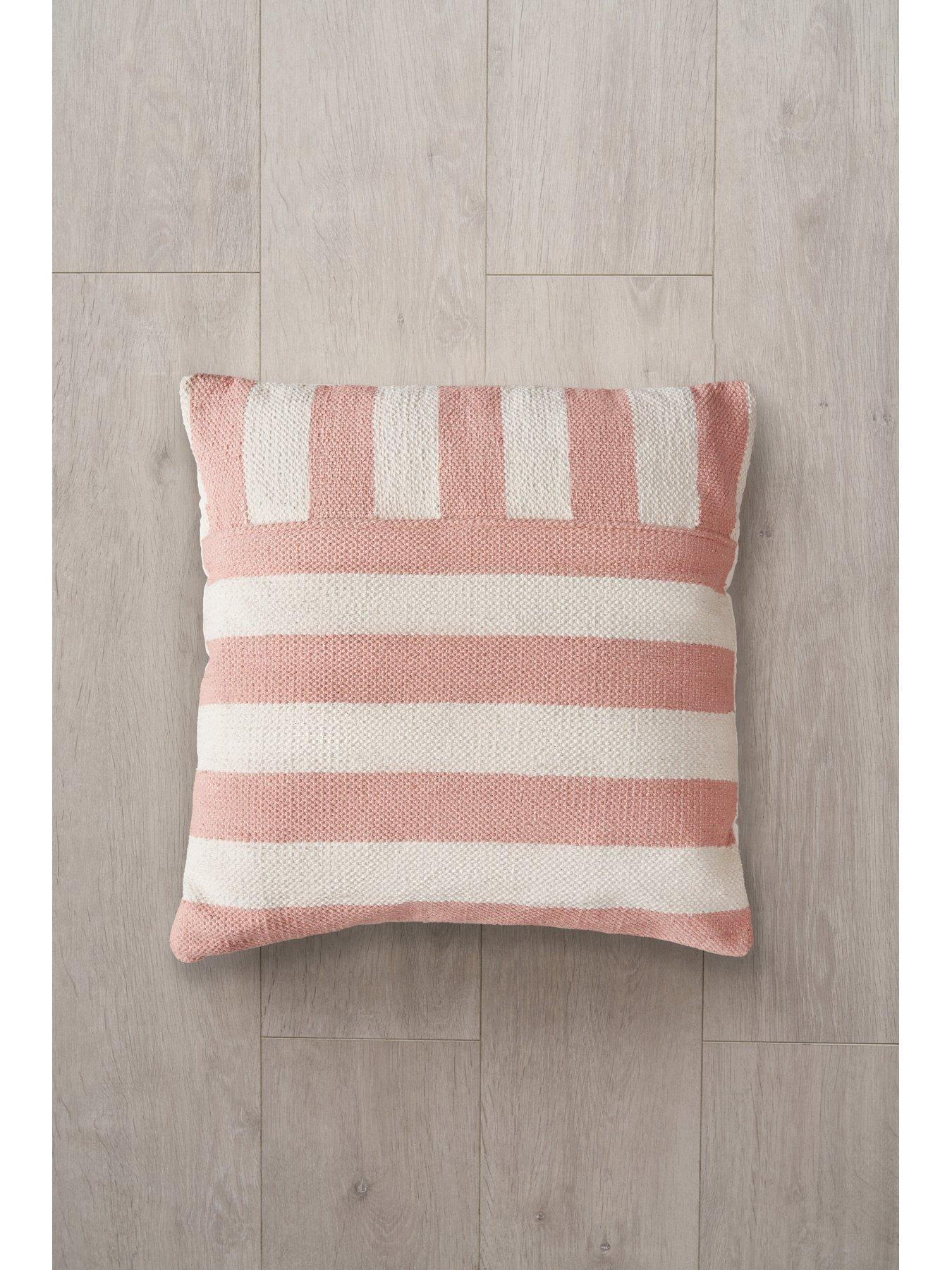 The Very Collection Tino Indoor/Outdoor Cushion