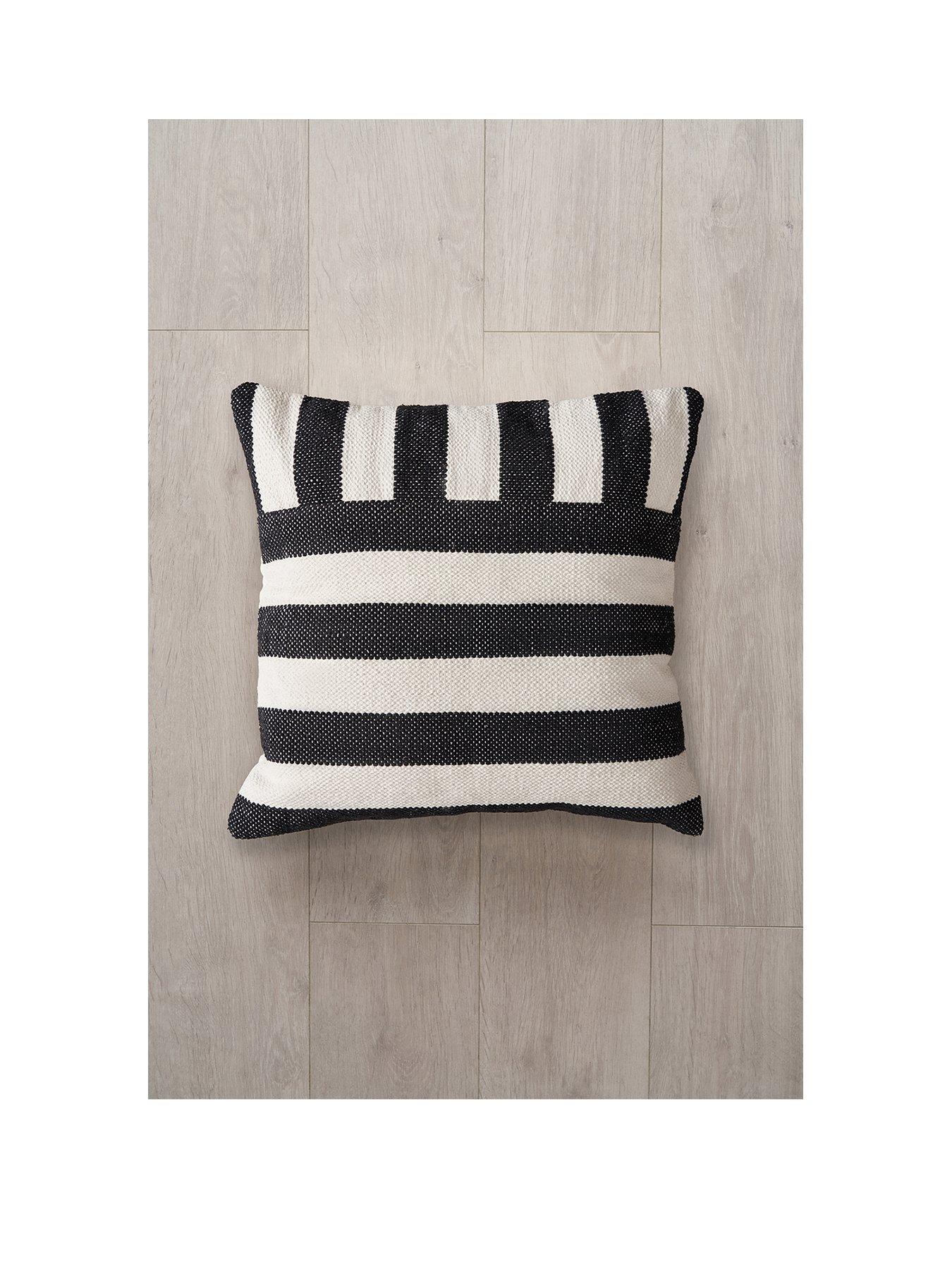  image of very-home-tinonbspindooroutdoornbspcushion