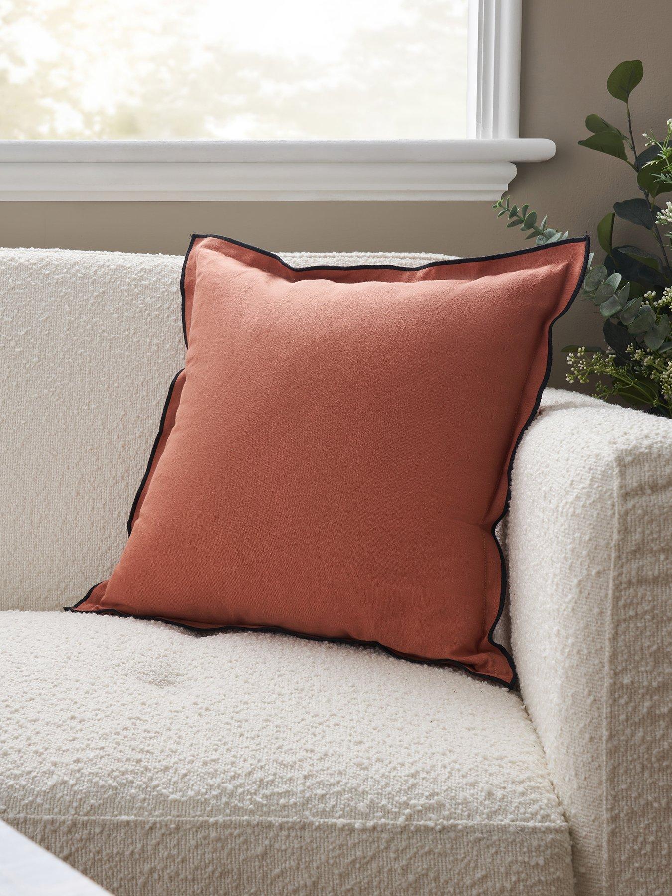 The Very Collection Pierre Cushion