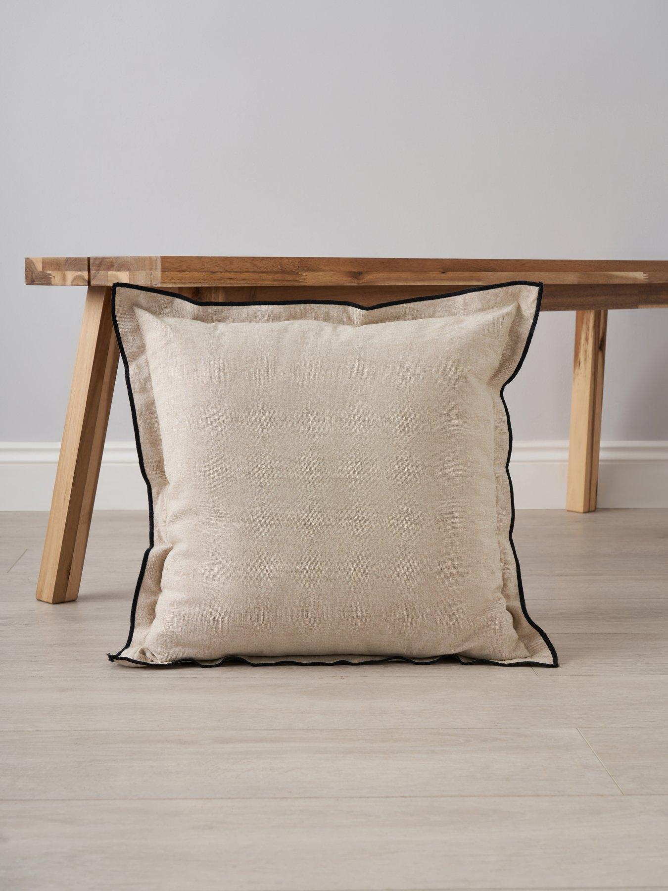  image of the-very-collection-pierre-cushion