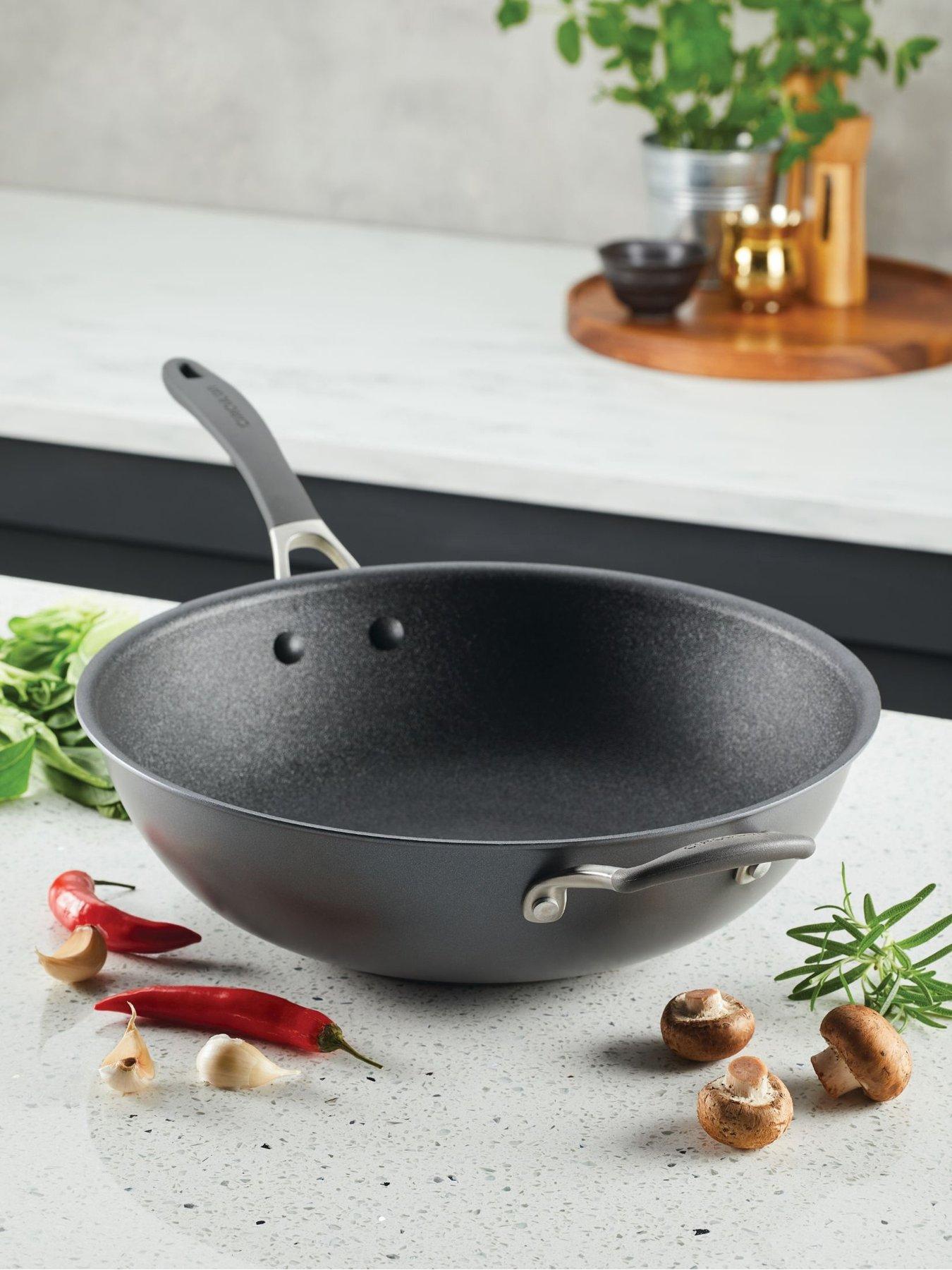 circulon-a1-scratch-defense-stir-fry-pan-34cm