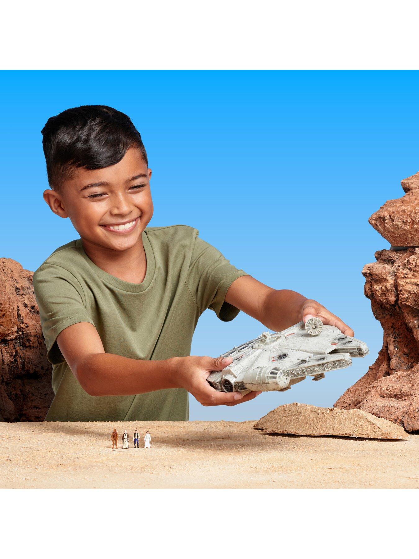 Image 5 of 7 of Star Wars Micro Galaxy Squadron Millennium Falcon - 9-Inch Assault Class Vehicle with Four 1-Inch Micro Figure Accessories