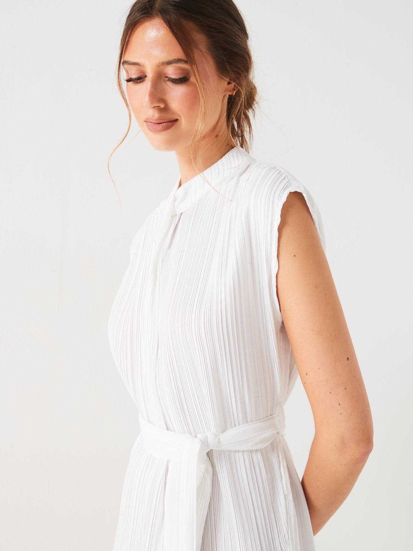 Image 6 of 6 of V by Very Plisse Tie Waist Blouse - White