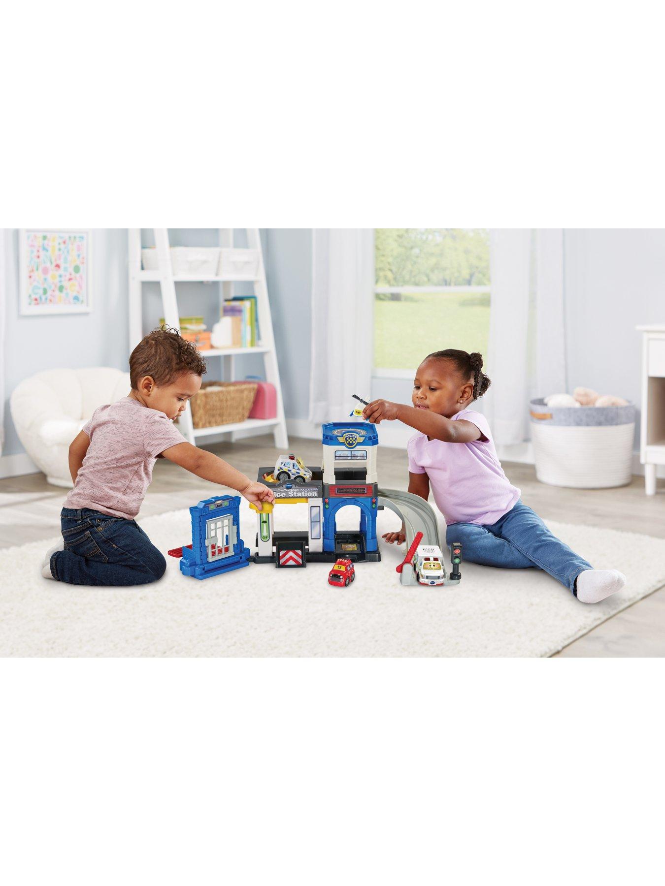 Image 2 of 5 of VTech Toot-Toot Drivers Police Station Playset