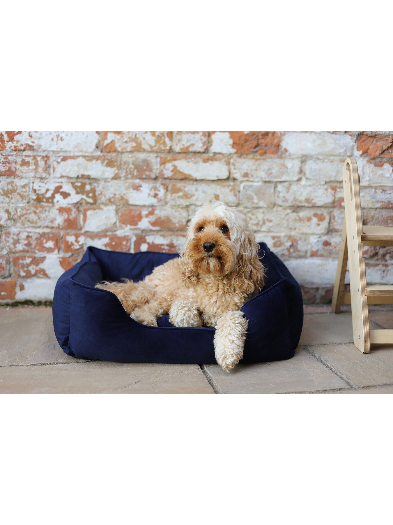 Image 4 of 5 of Rosewood Velvet Square Bed -&nbsp;Navy