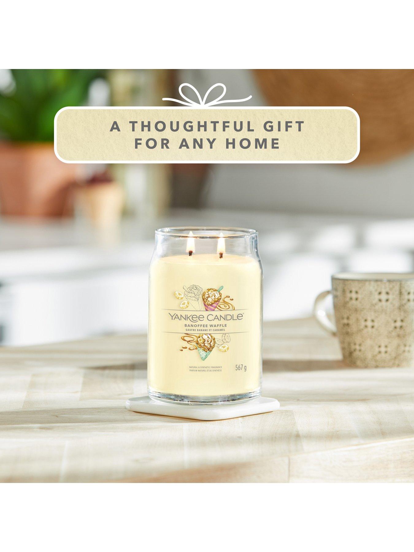  image of yankee-candle-signature-large-jar-candle-ndash-banoffee-waffle