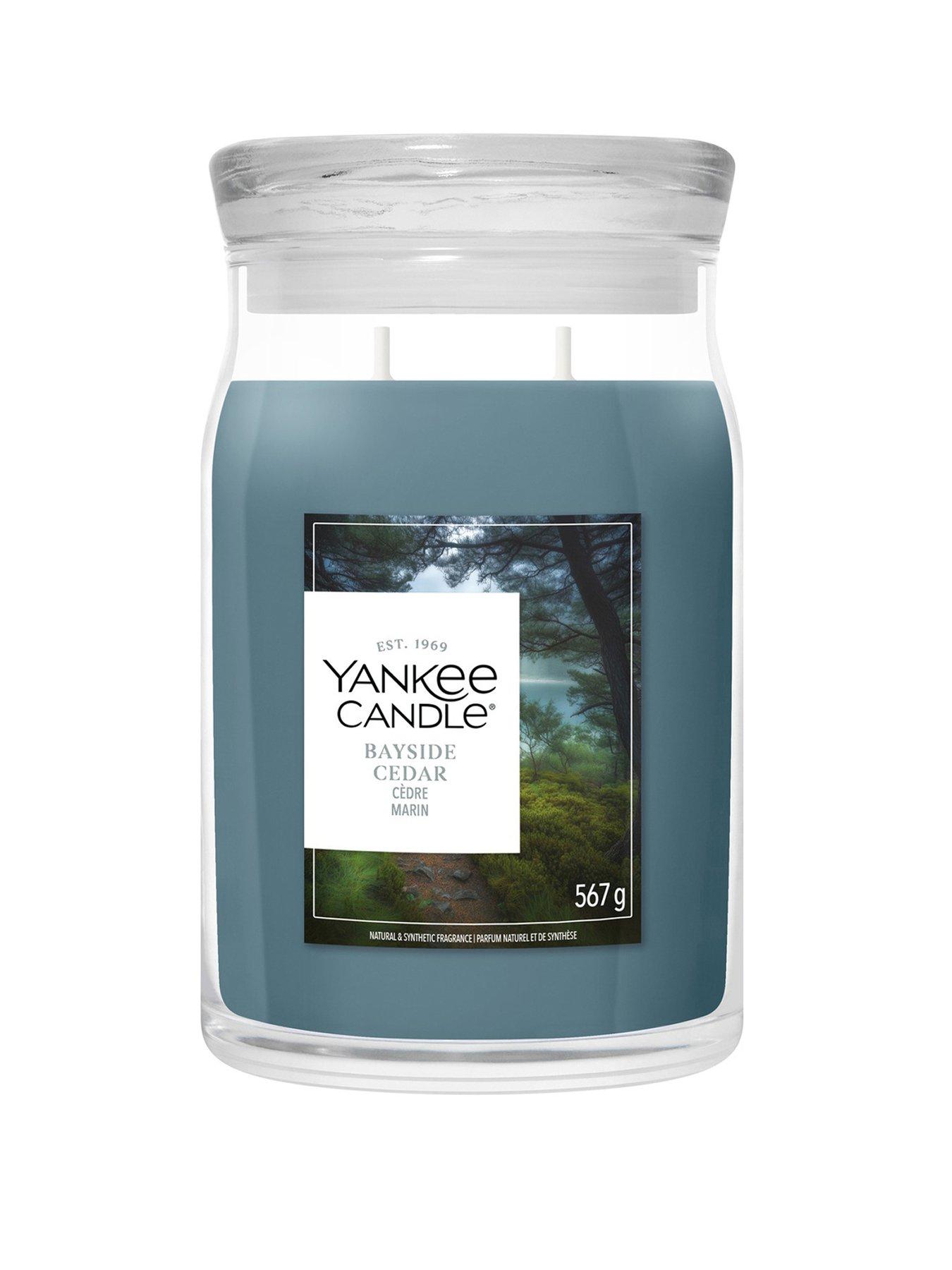 yankee-candle-signature-large-jar-candle-ndash-bayside-cedar
