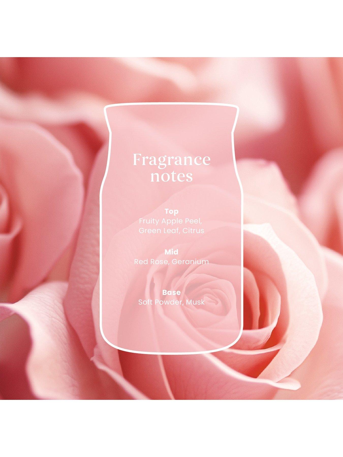 Image 4 of 5 of Yankee Candle Signature Large Jar Candle &ndash; Fresh Cut Roses