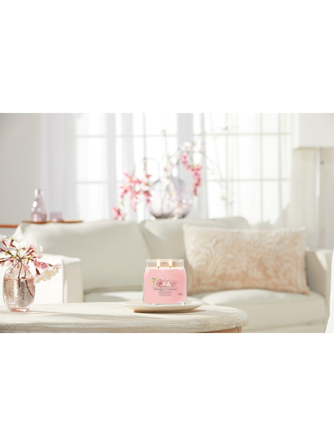  image of yankee-candle-signature-medium-jar-candle-ndash-fresh-cut-roses