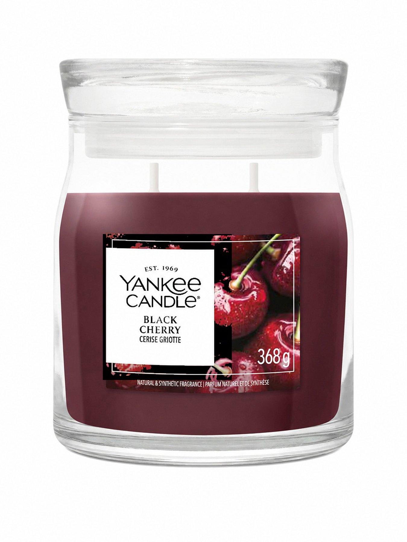Yankee Candle Signature Medium Jar Candle – Black Cherry