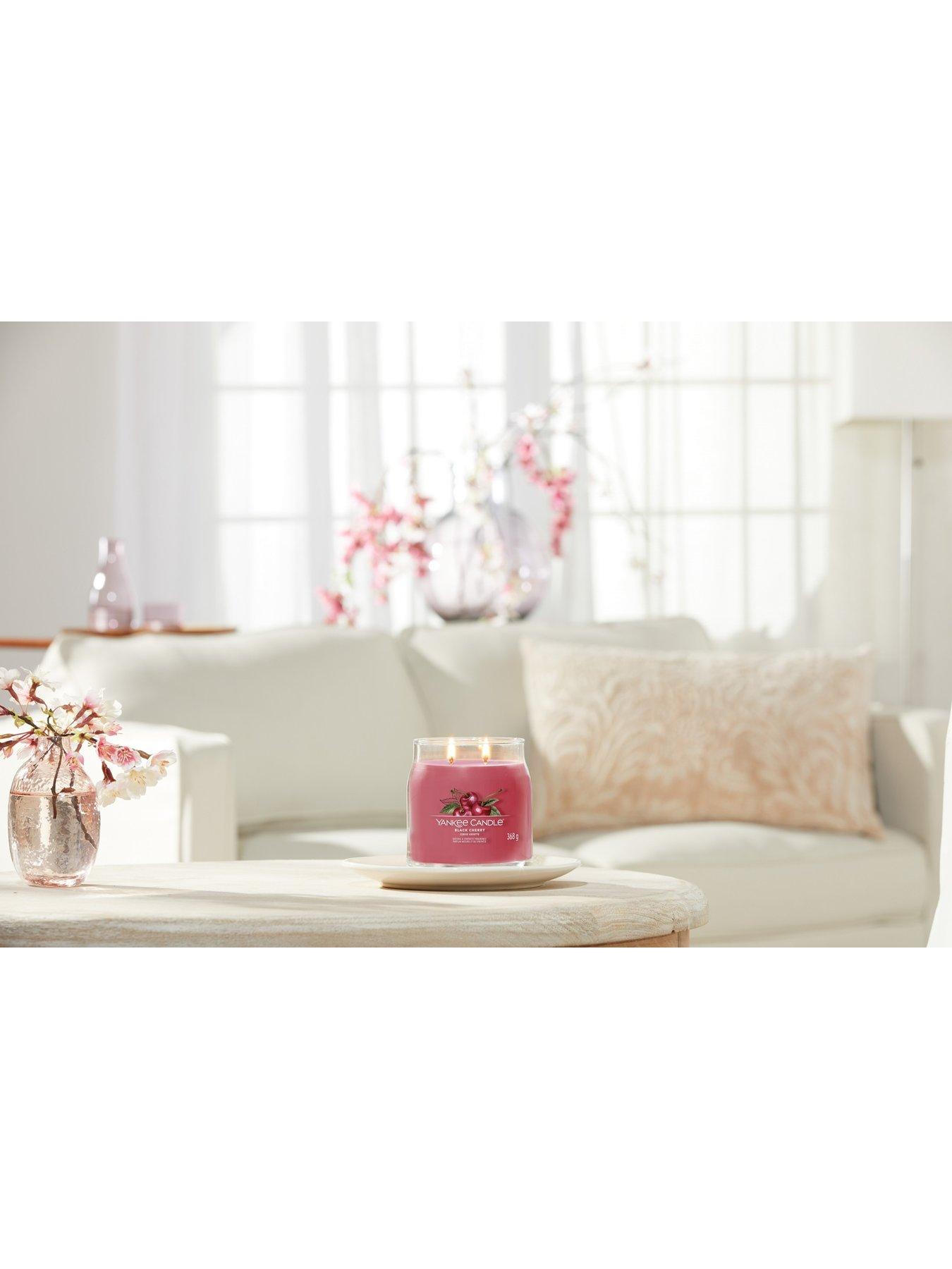 Image 3 of 6 of Yankee Candle Signature Medium Jar Candle &ndash; Black Cherry