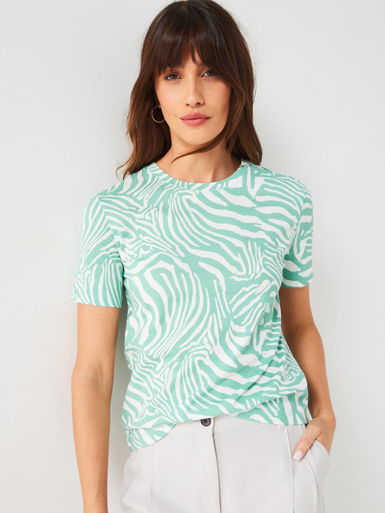 Image 1 of 6 of Everyday The Essential Printed Crew Neck T-shirt - Green/White