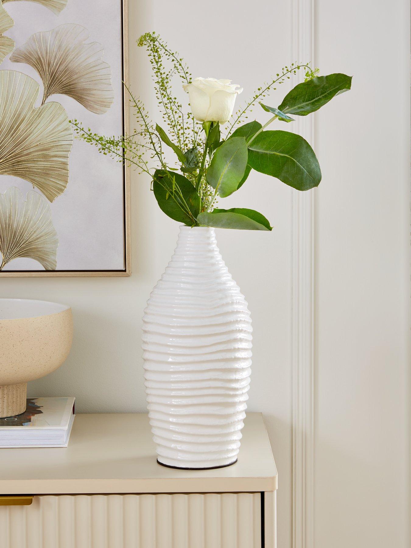 The Very Collection Ribbed Vase