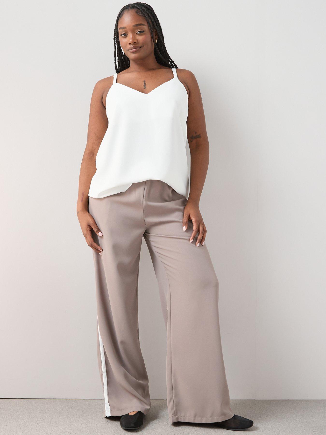 Image 5 of 6 of The Very Collection Curve Essential Longline Cami