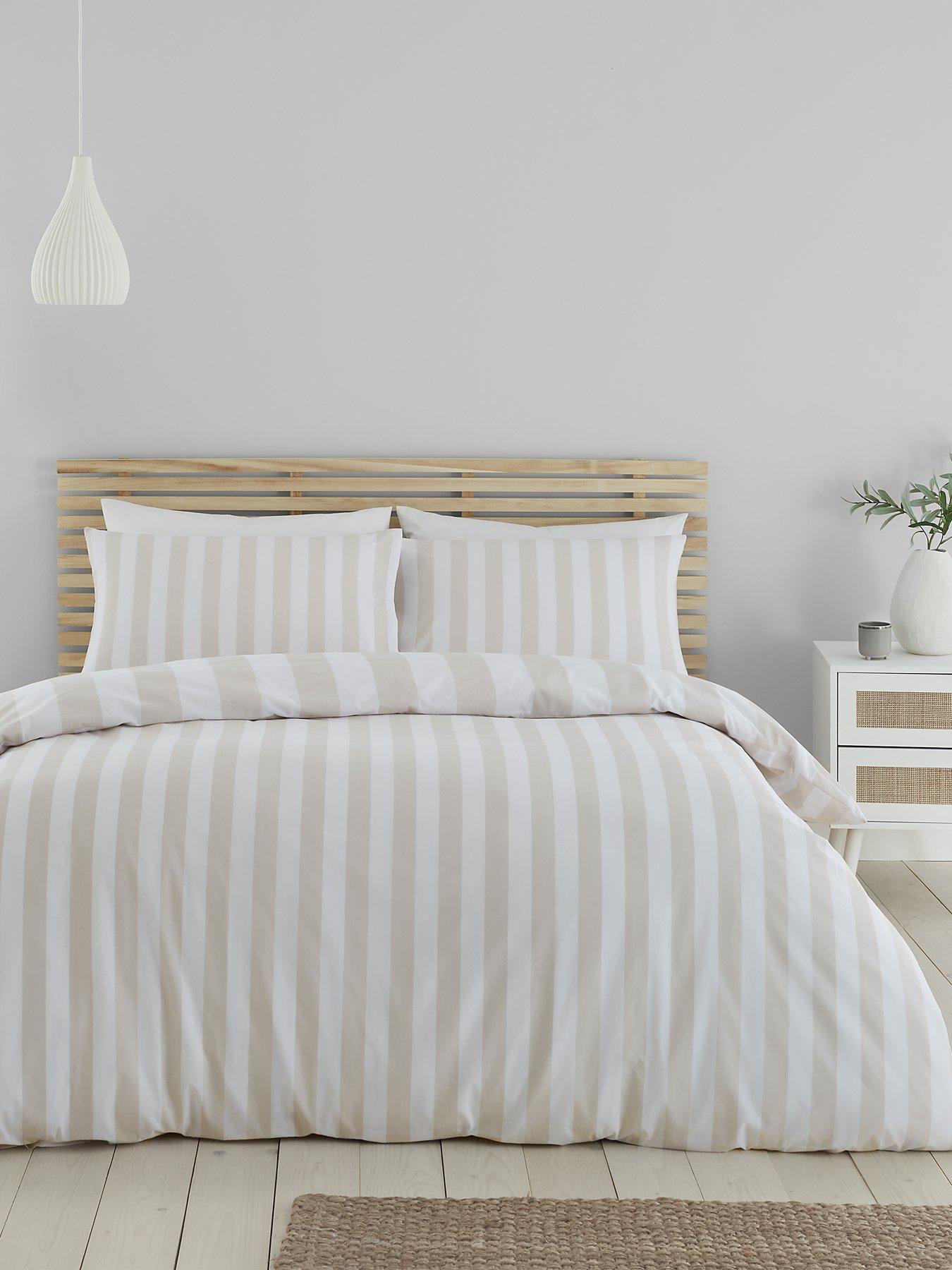 Image 3 of 5 of Catherine Lansfield Cove Stripe Duvet Set