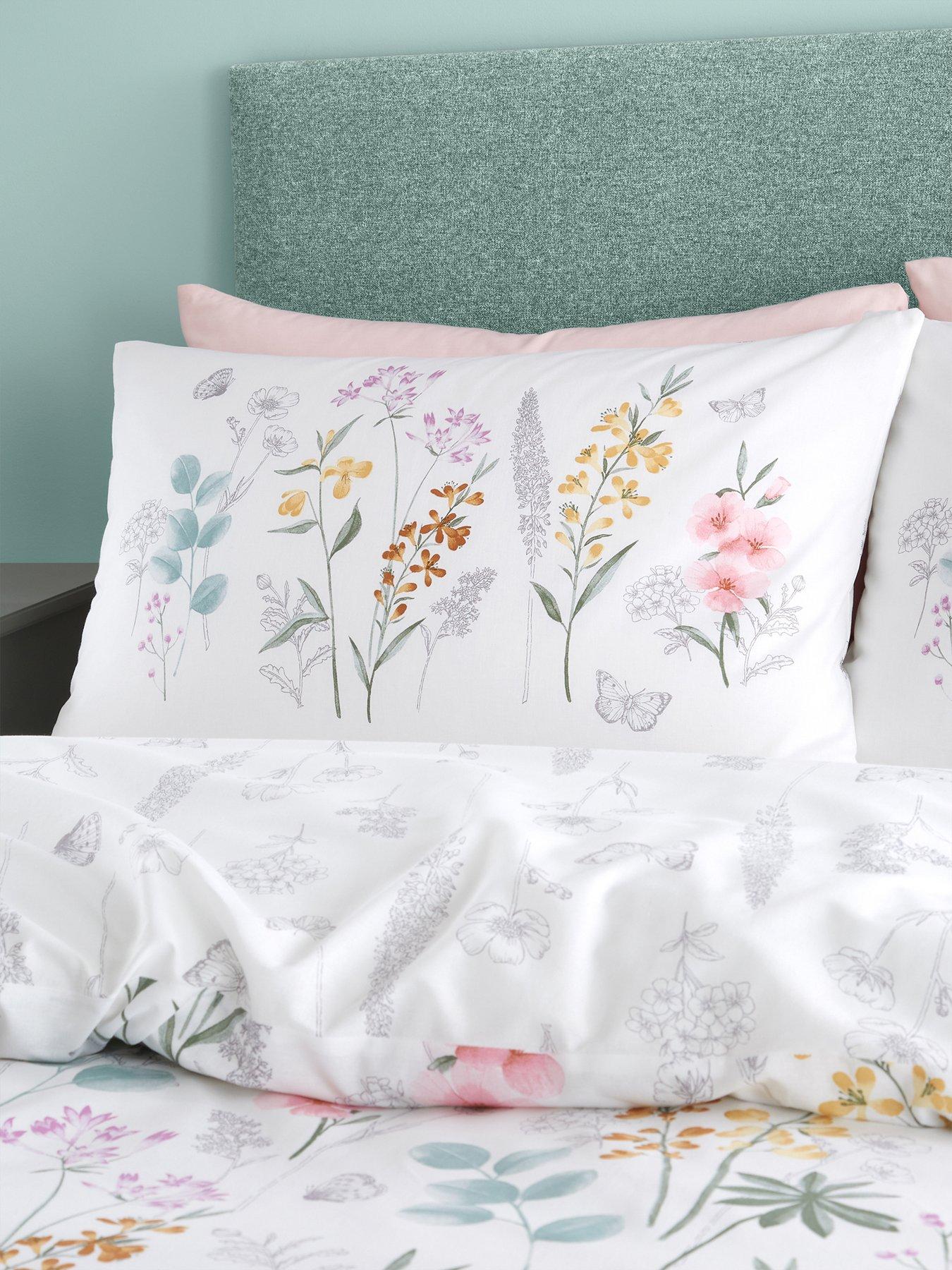 Image 4 of 6 of Catherine Lansfield Emilia Floral Duvet Cover Set