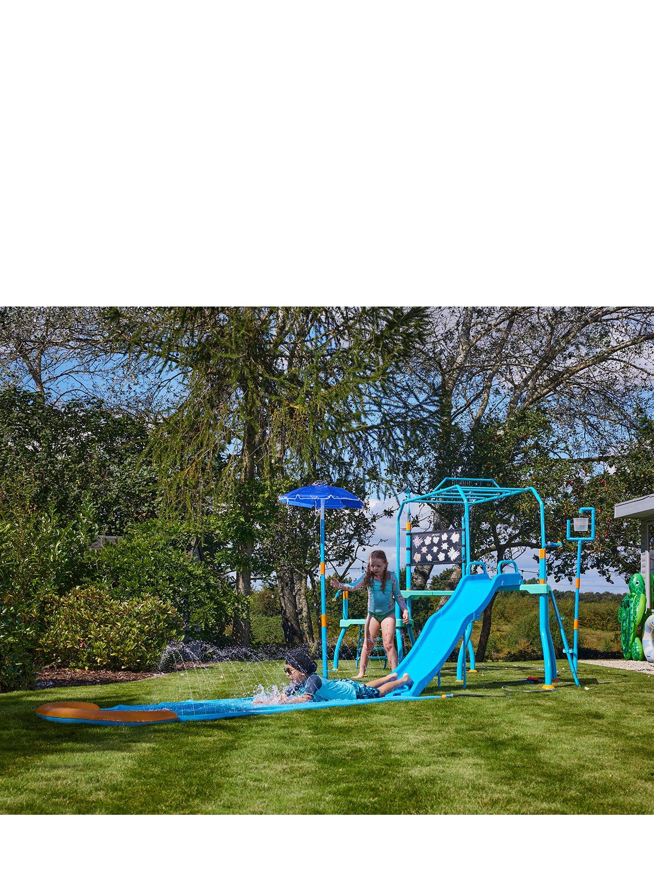plum-water-park-blaster-course