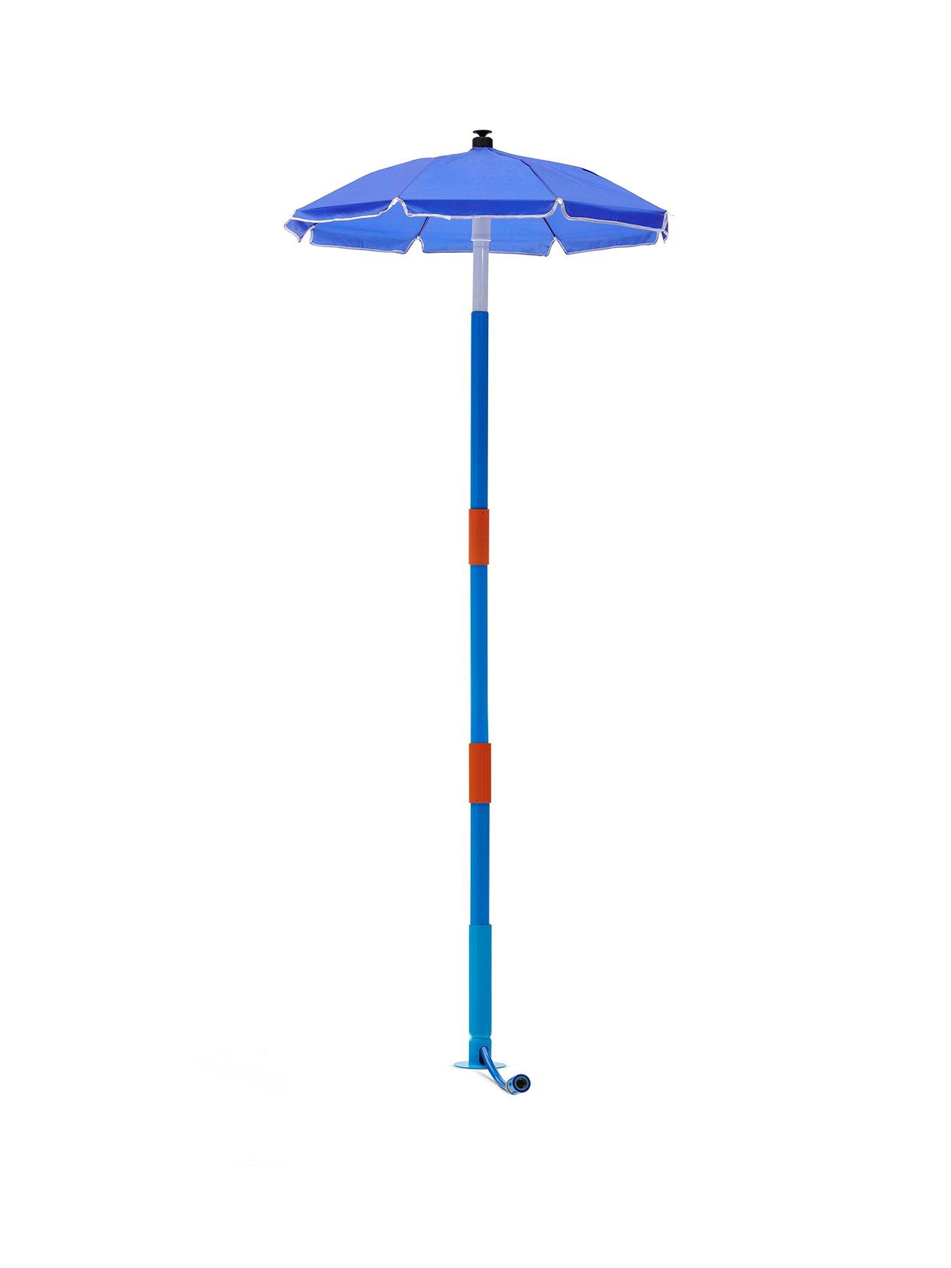 plum-water-park-umbrella-fountain