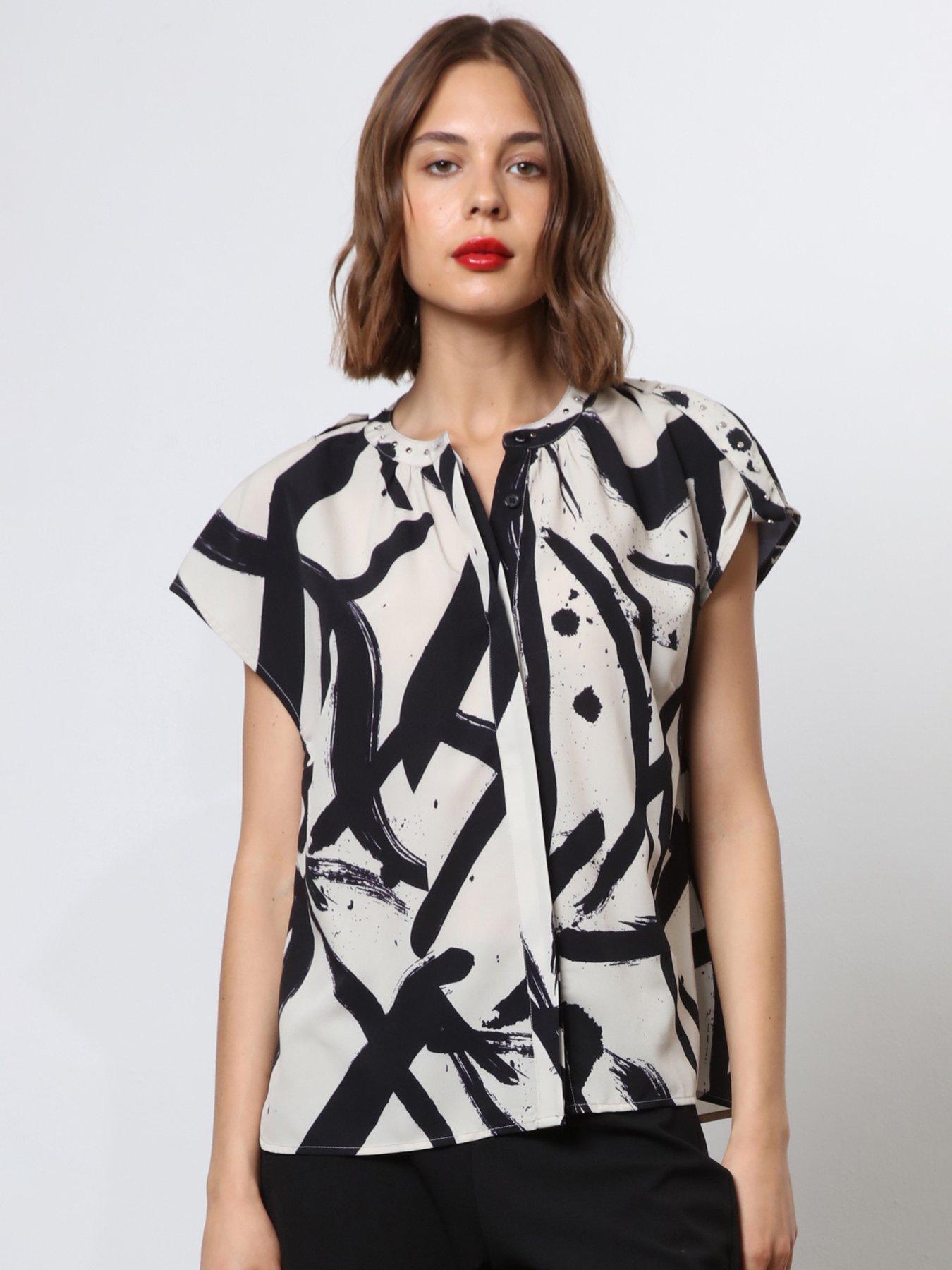 undefined Abstract Studded Shirt - White