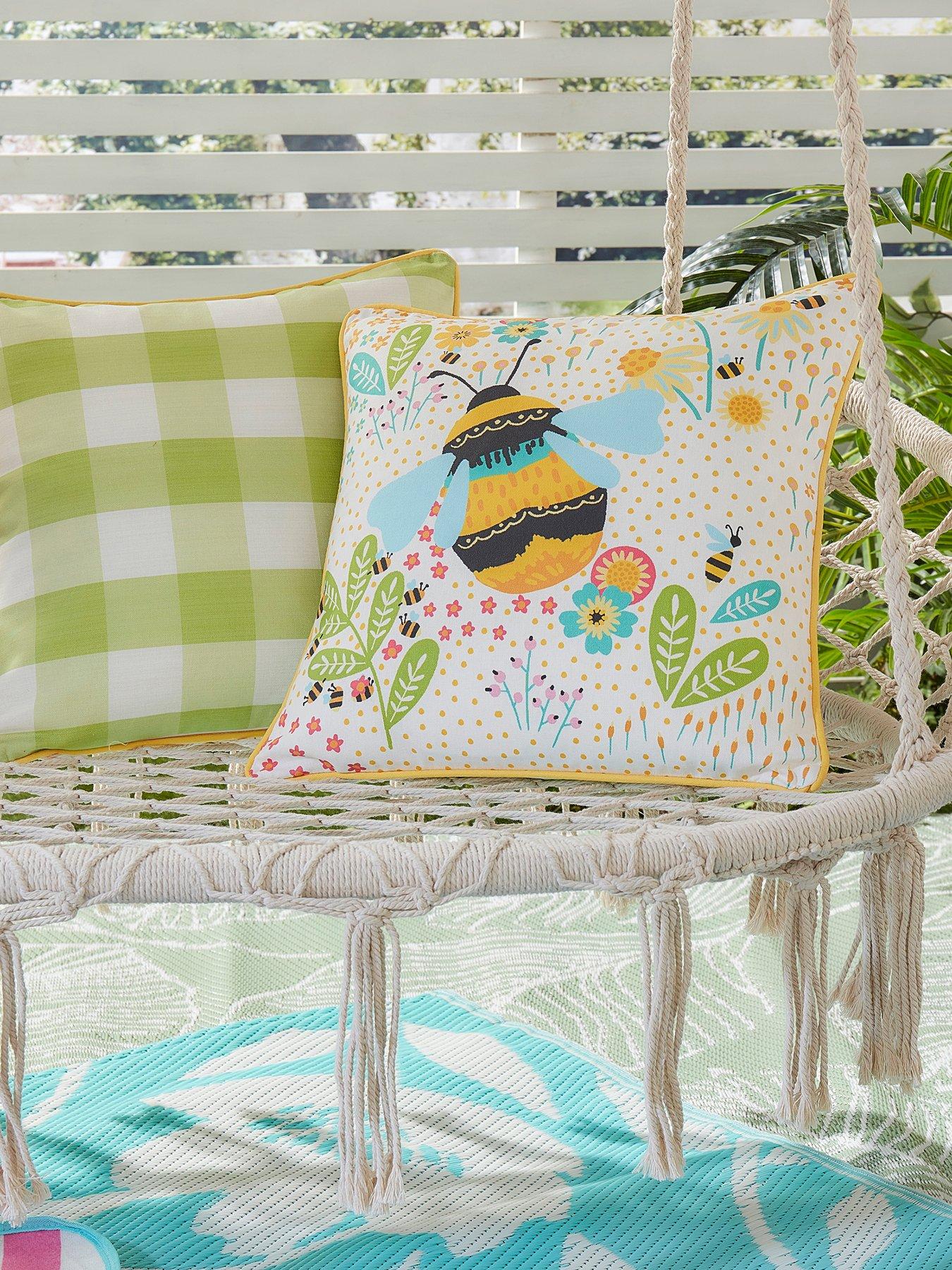  image of fusion-buzzy-bee-outdoor-cushion