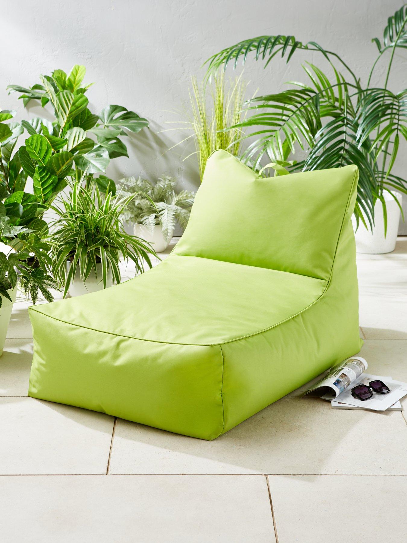 undefined Indoor/Outdoor Day Bed in Green