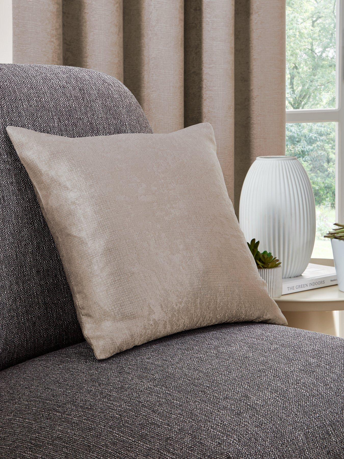 the-very-collection-neo-cushion-case-pair