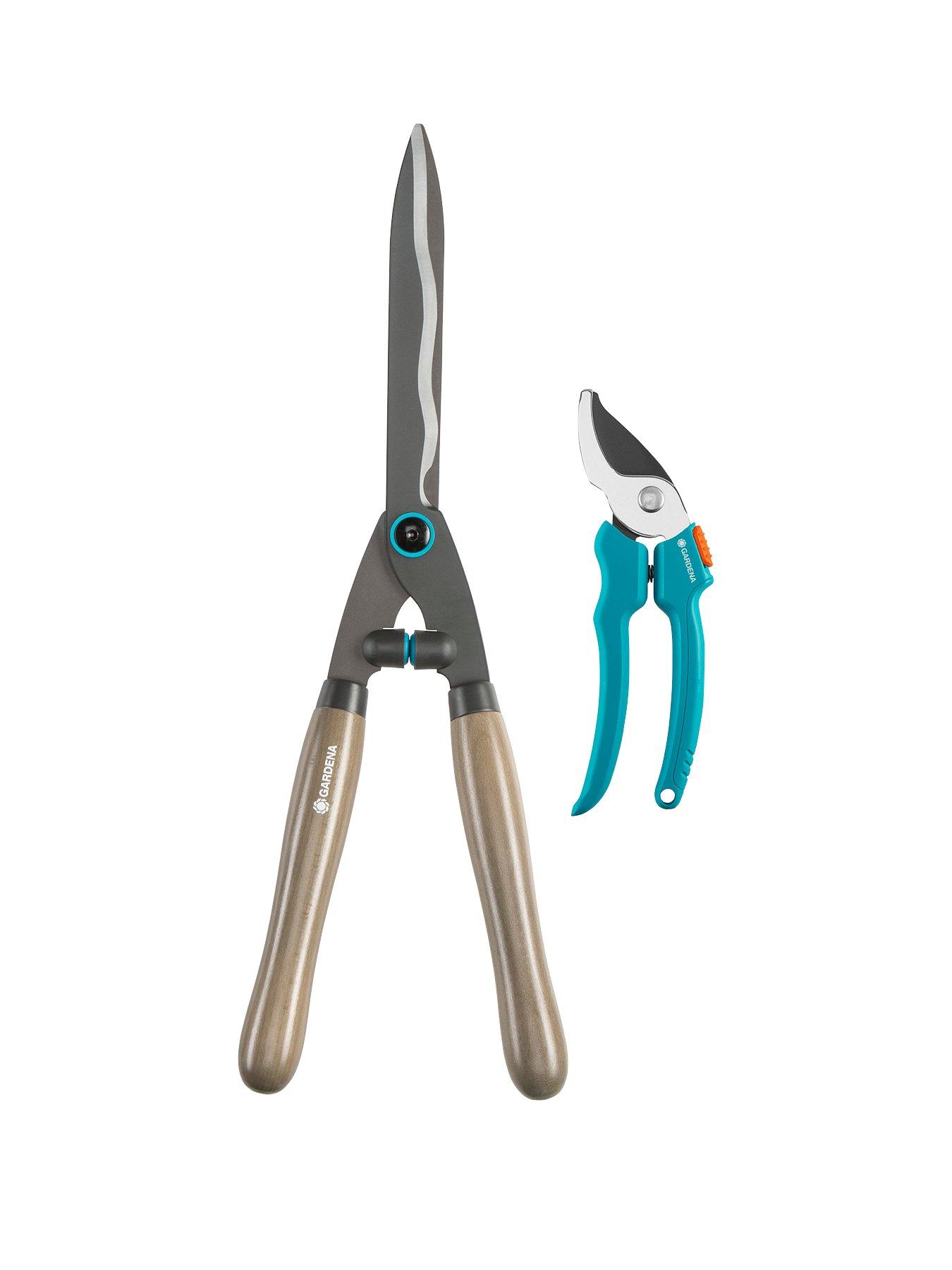 gardena-naturecut-hedge-shears-and-secateurs